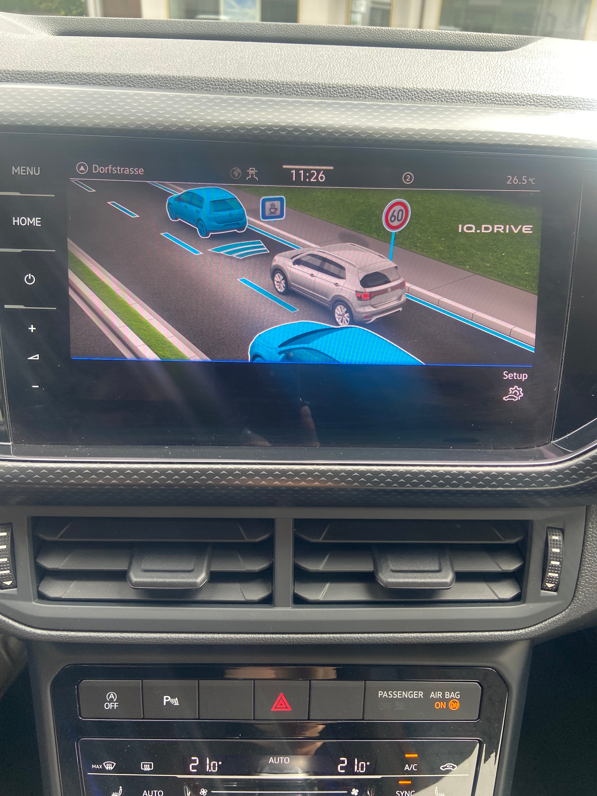 VW T-Cross 1.0 TSI Life DSG-image-12