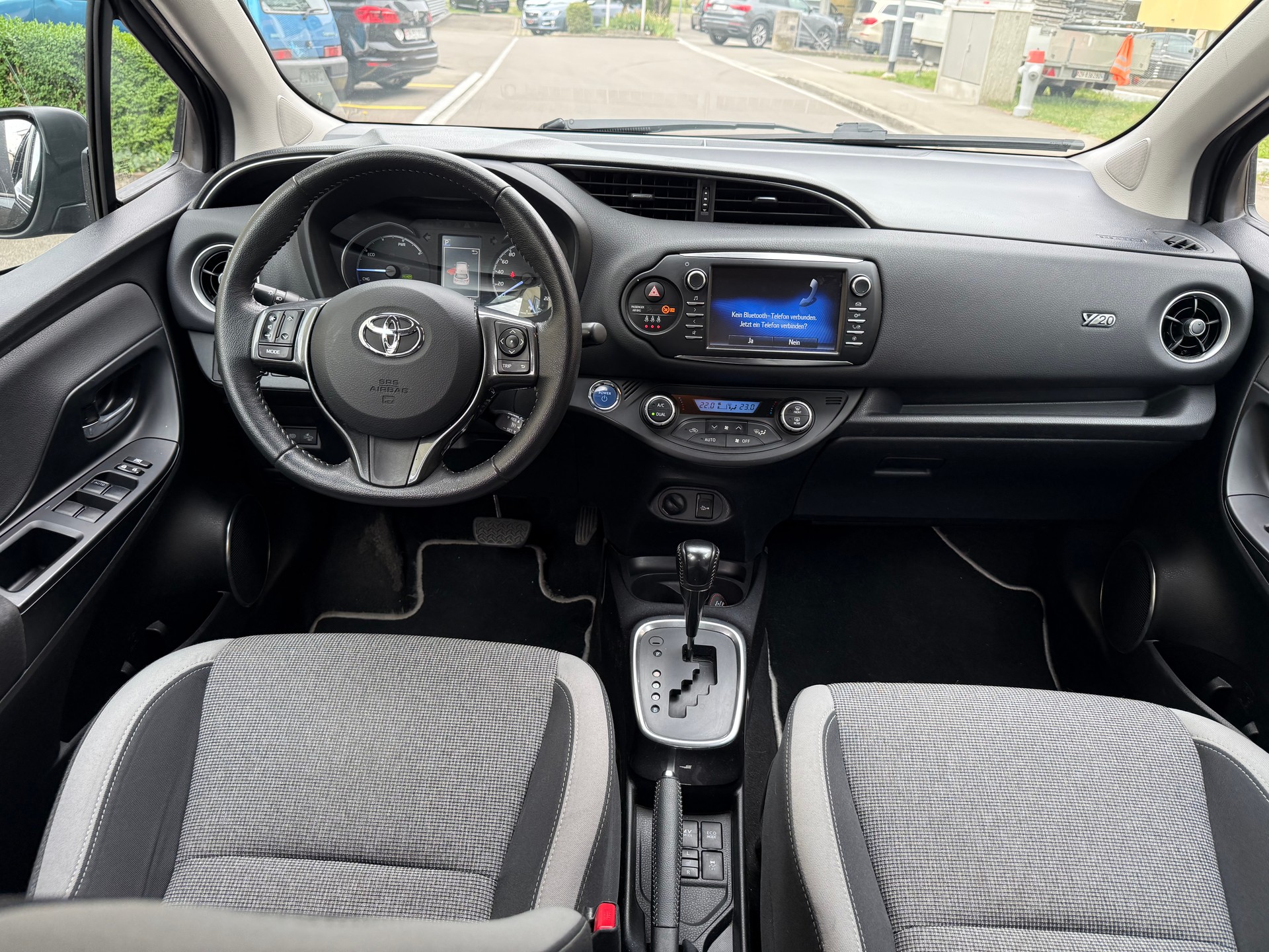 TOYOTA Yaris 1.5 VVT-i Hybrid Comfort e-CVT-image-7