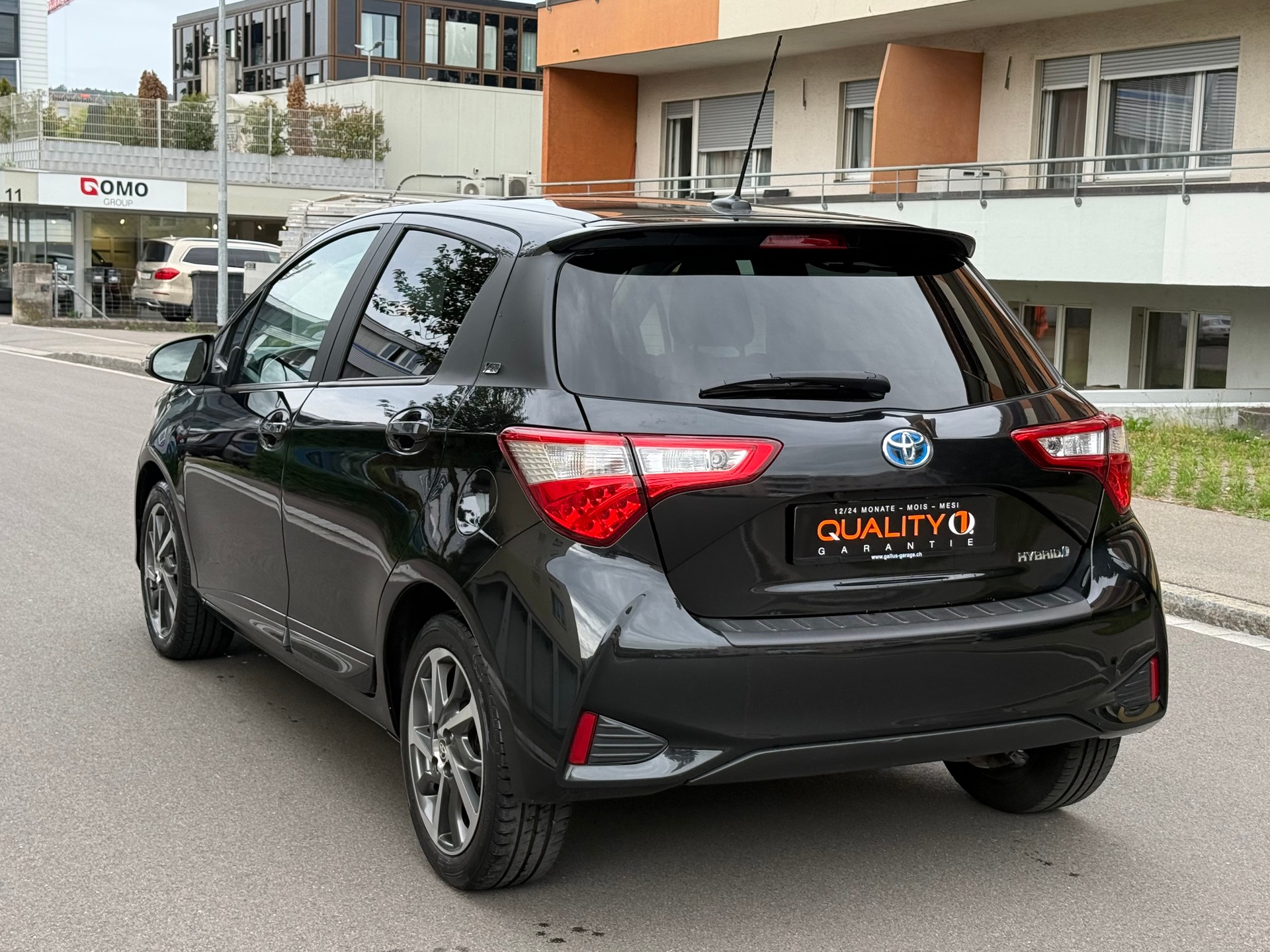 TOYOTA Yaris 1.5 VVT-i Hybrid Comfort e-CVT-image-3