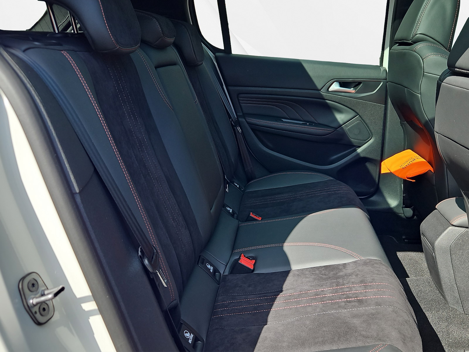 PEUGEOT 308 1.6 PureTech GT-image-11