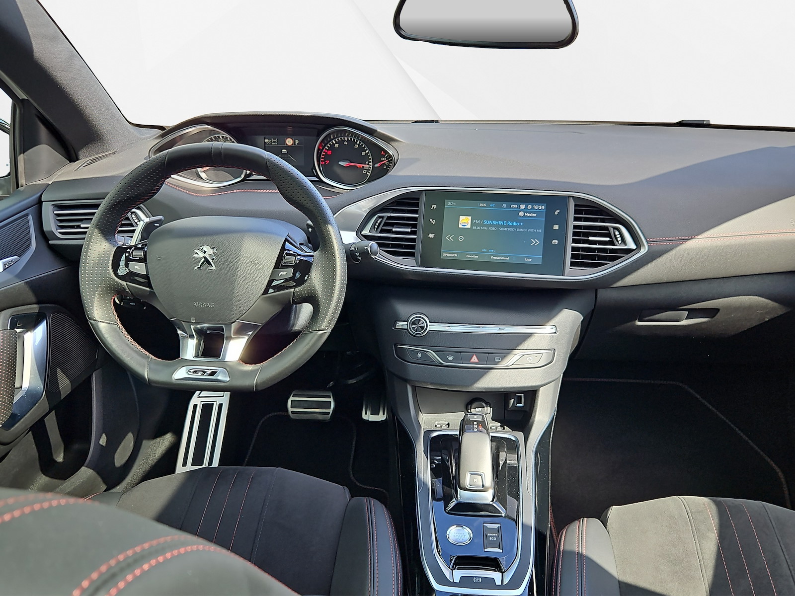 PEUGEOT 308 1.6 PureTech GT-image-12