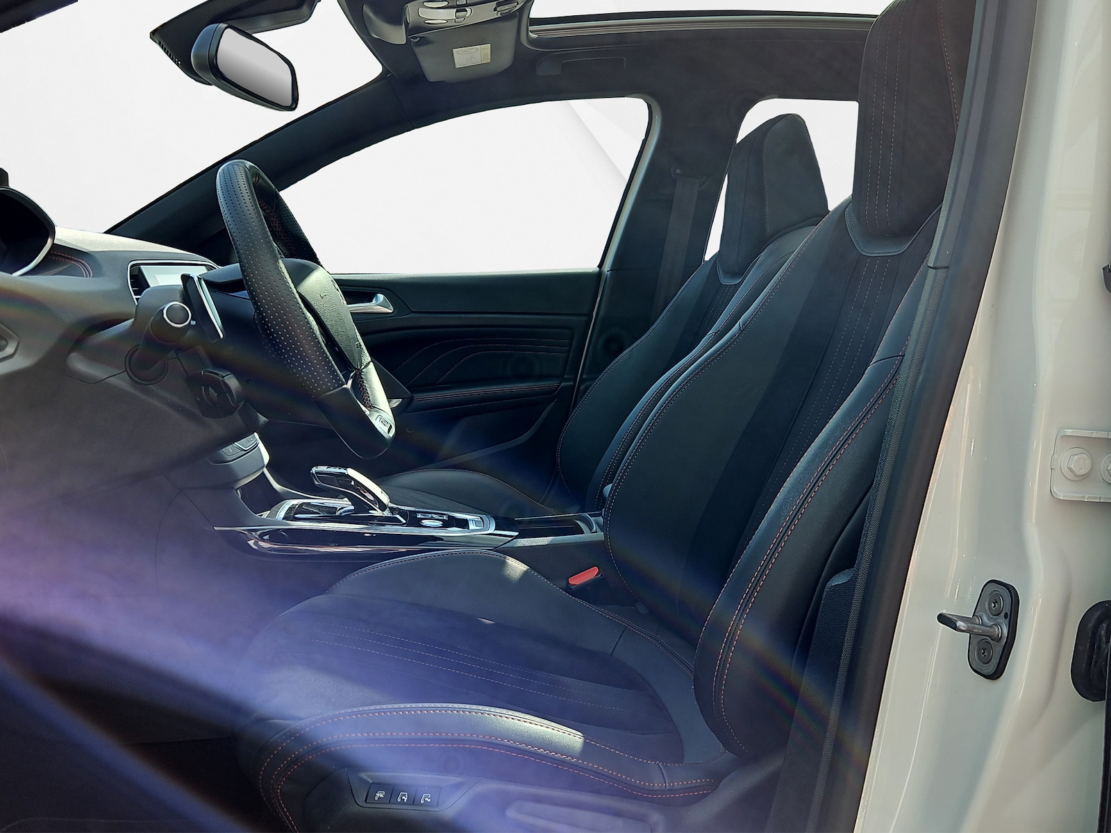 PEUGEOT 308 1.6 PureTech GT-image-8