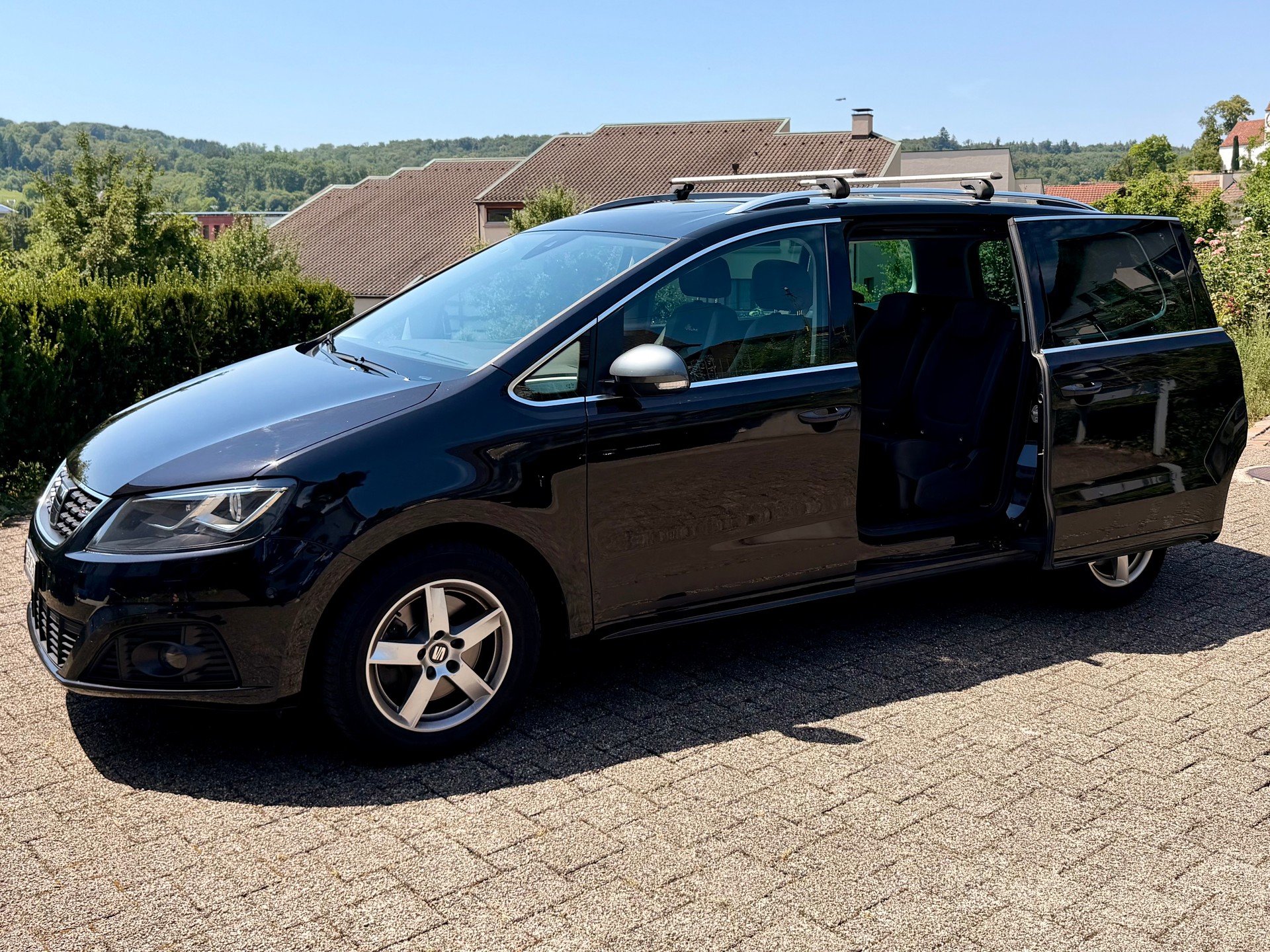 SEAT 1.4 TSI Hola FR DSG S/S-image-1
