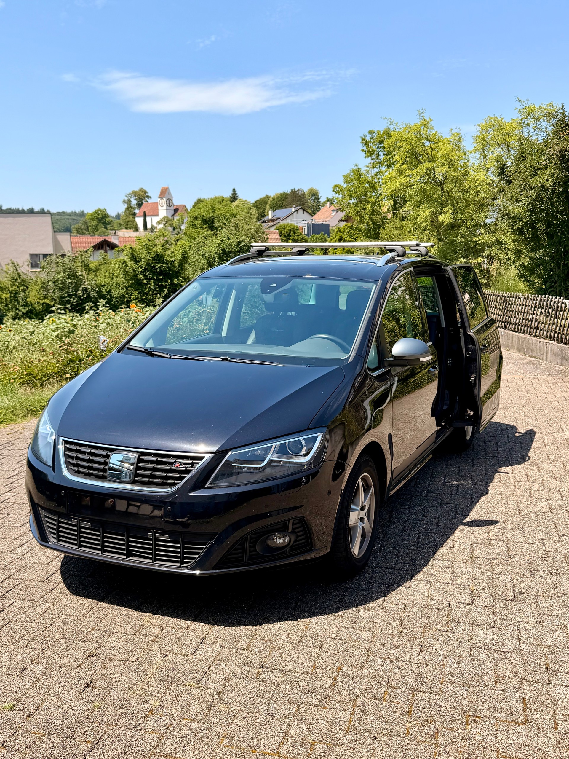 SEAT 1.4 TSI Hola FR DSG S/S-image-0