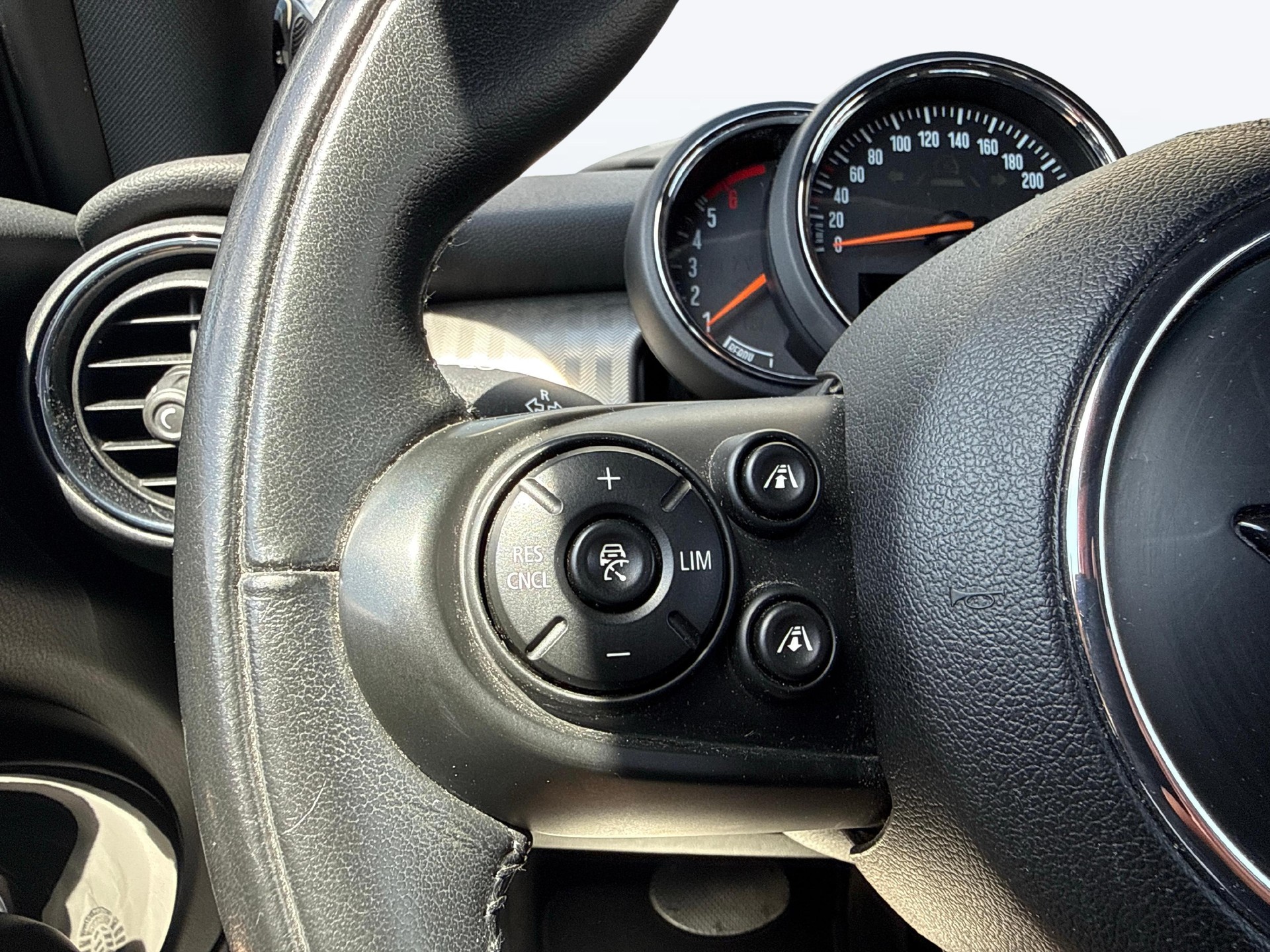 MINI F56 2.0 SD Cooper-image-12