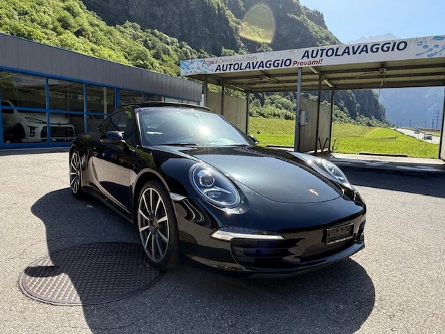 PORSCHE 911 Carrera 4 PDK-image-1