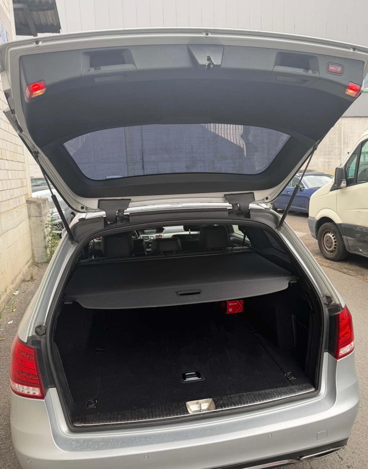 MERCEDES-BENZ E 250 CDI 4Matic 7G-Tronic-Frisch MFK-image-4