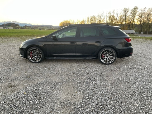 SEAT 2.0 TSI 290 Cupra DSG-image-3