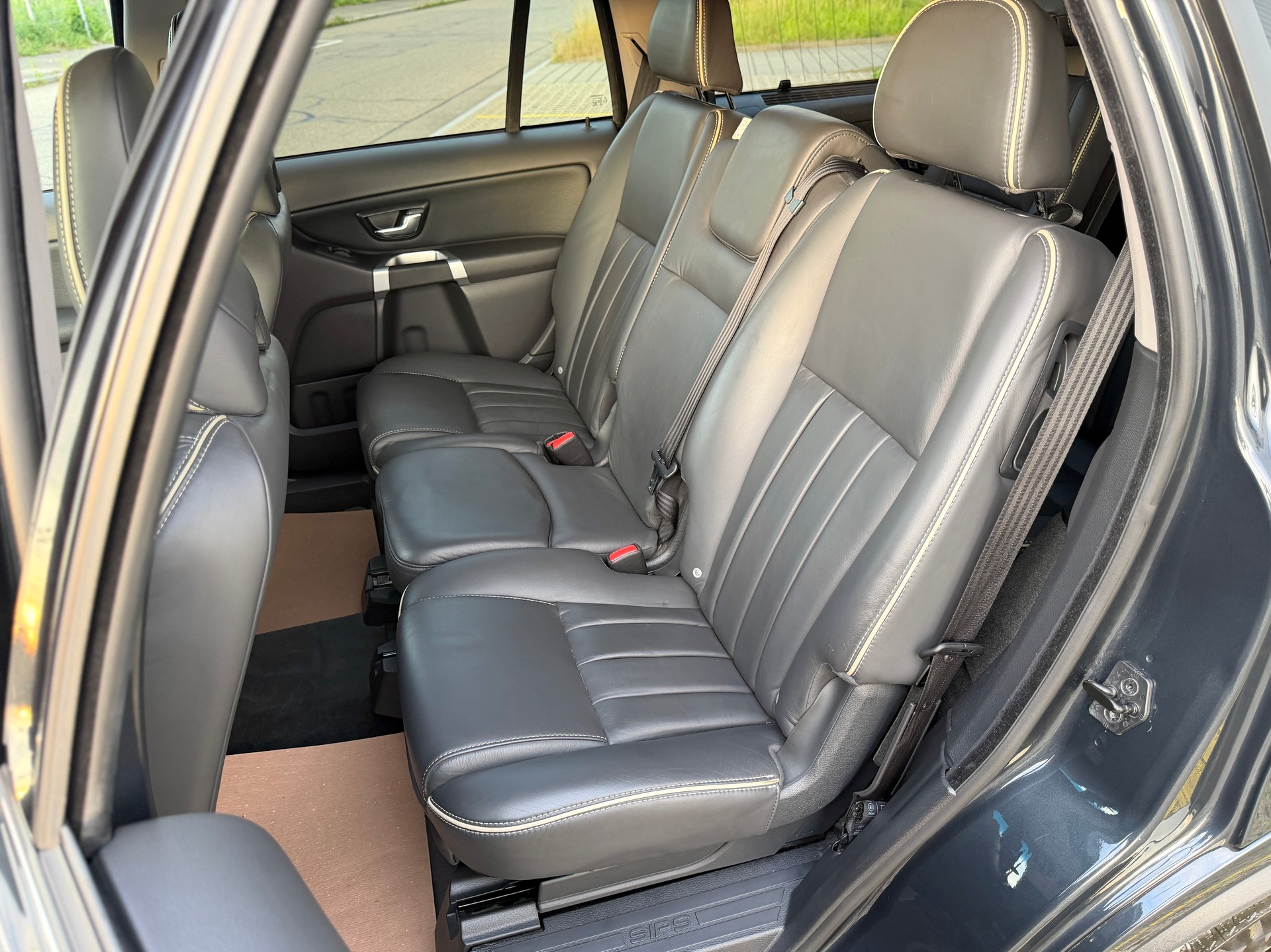 VOLVO XC90 D5 AWD Summum Geartronic-image-21