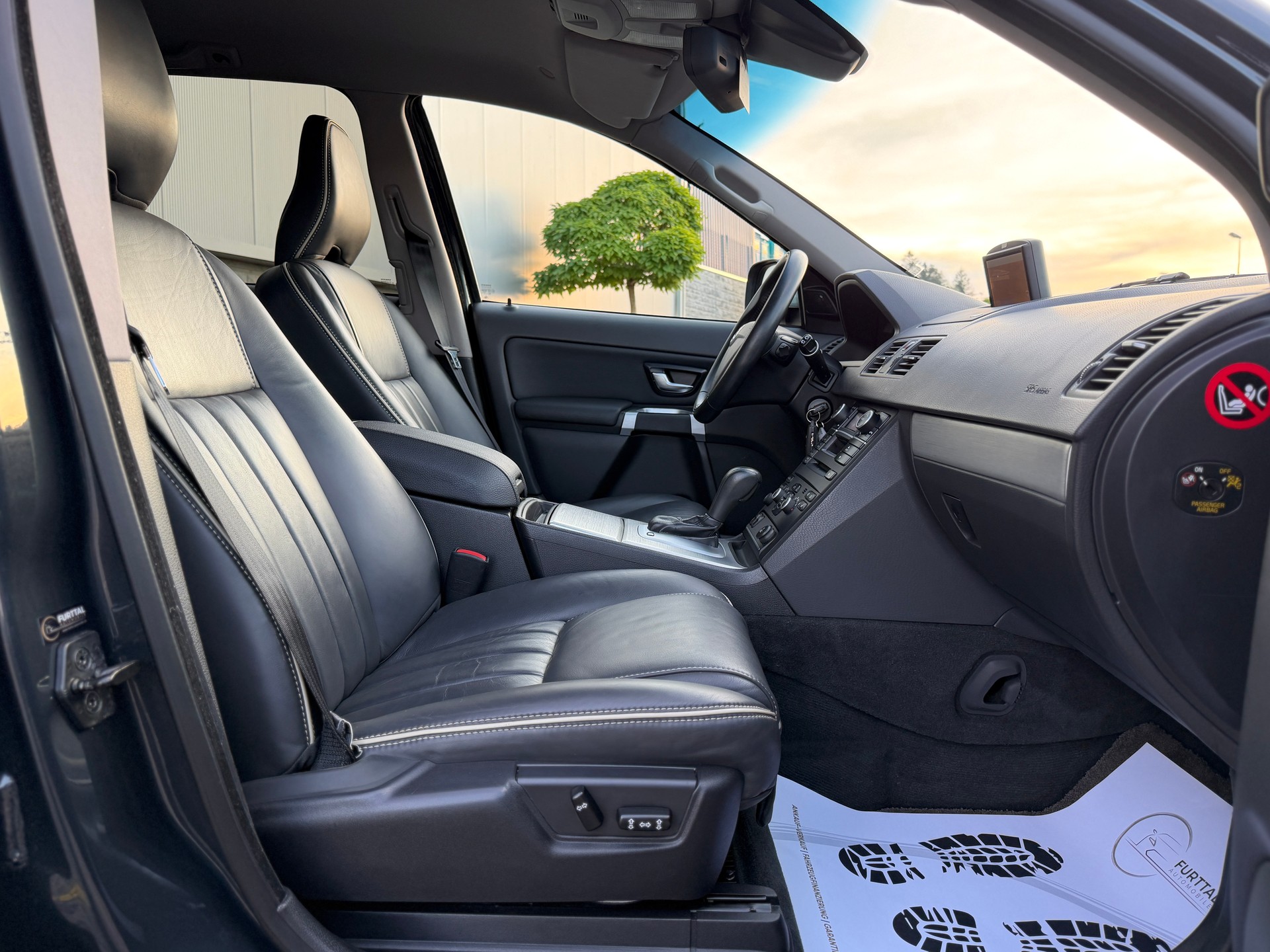 VOLVO XC90 D5 AWD Summum Geartronic-image-18
