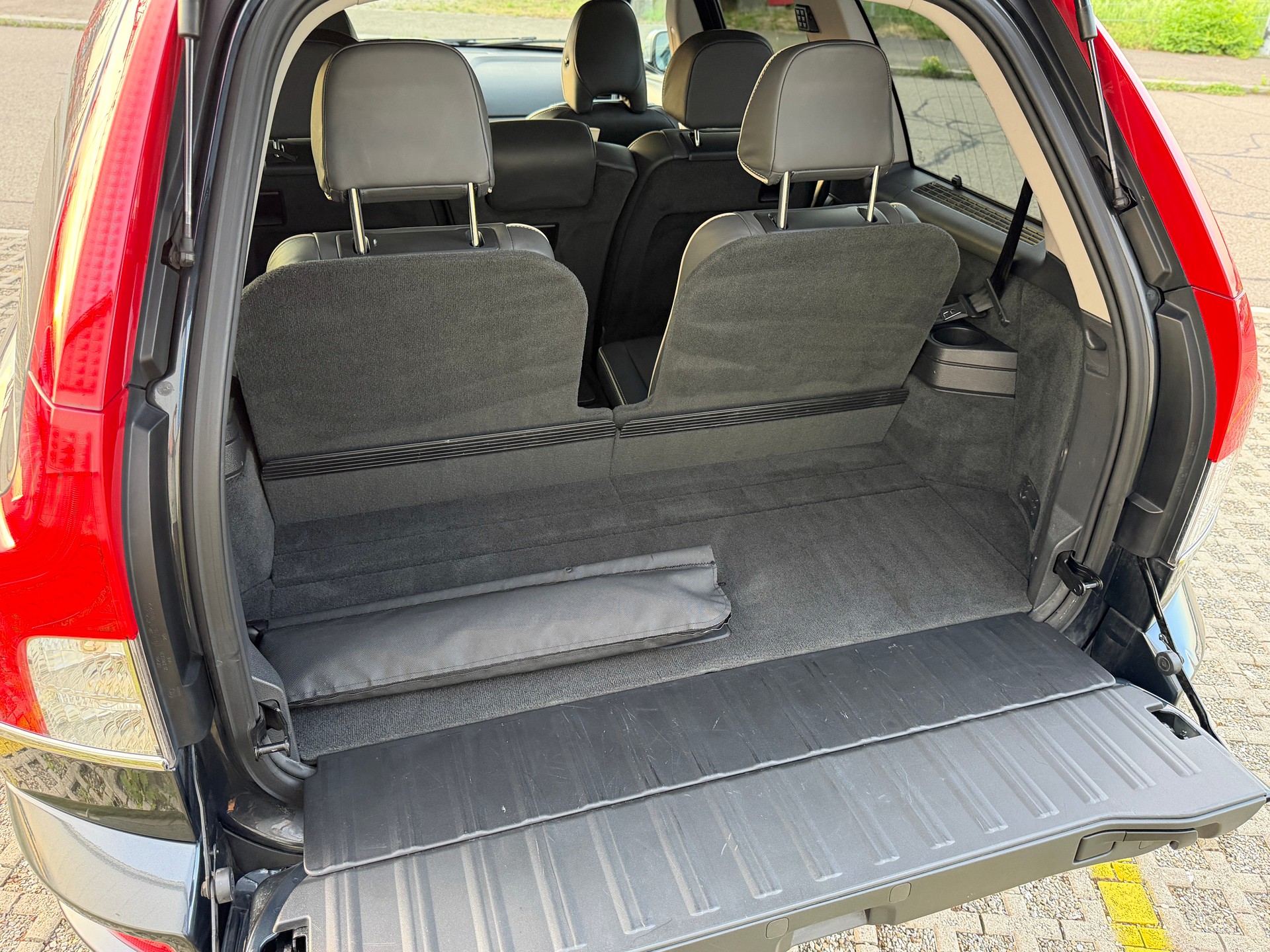 VOLVO XC90 D5 AWD Summum Geartronic-image-29