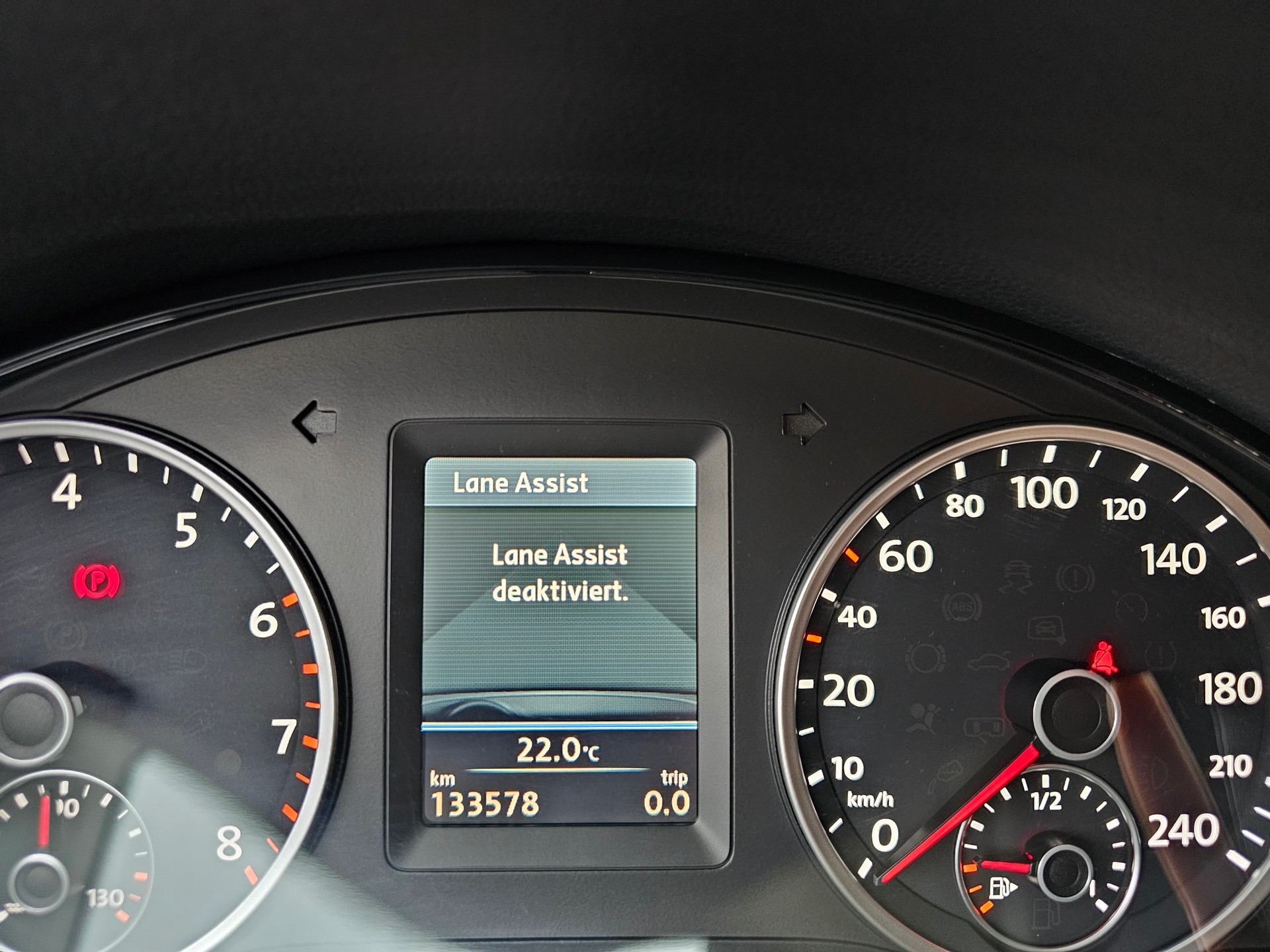 VW Tiguan 1.4 TSI Sport&Style 4Motion-image-24