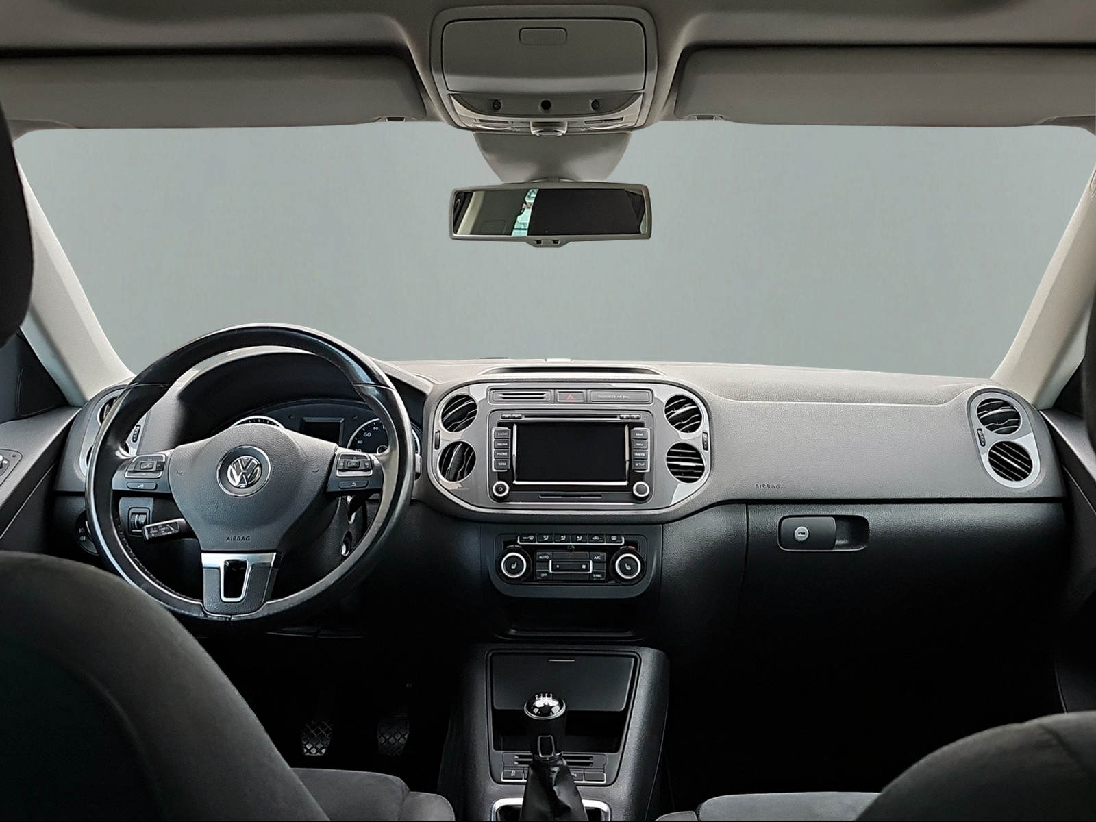 VW Tiguan 1.4 TSI Sport&Style 4Motion-image-11