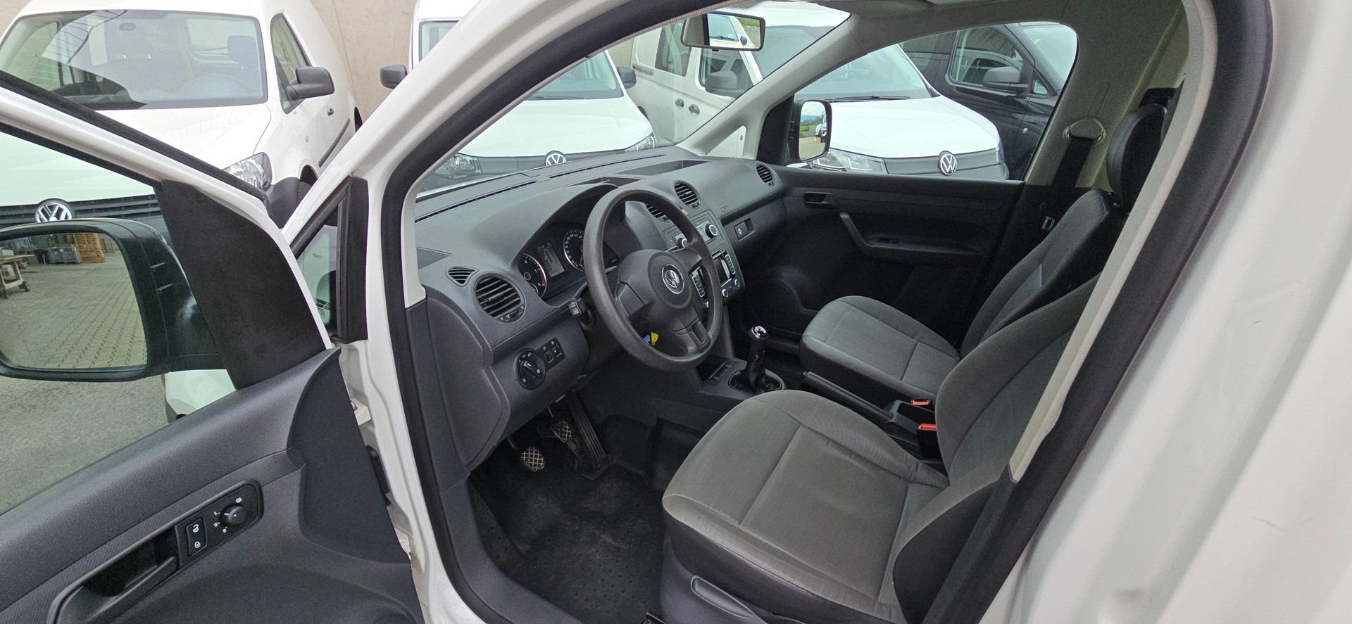 VW VW VW GEOVAN M - 102PS - Klima - PDC - BC - Tempomat - Navi - Standheizung-image-3