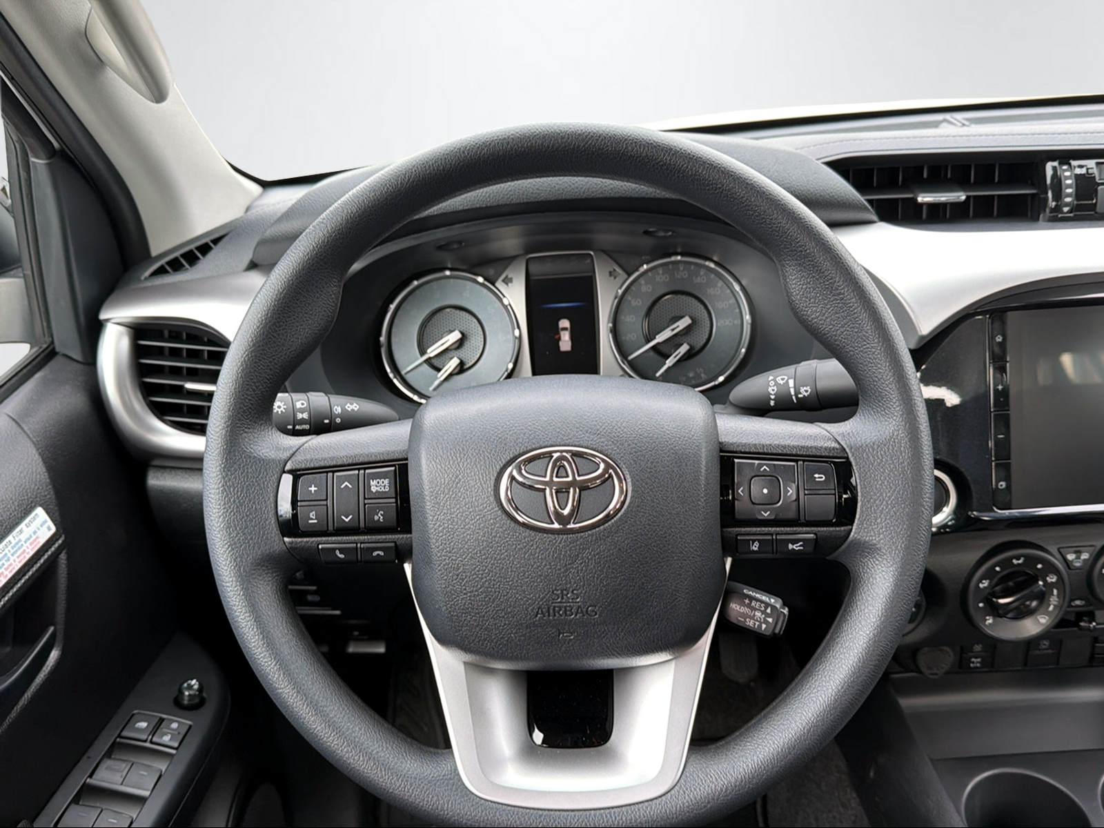 TOYOTA Hilux Double Cab.-Pick-up 2.4 D-4D 150 Comfort-image-4