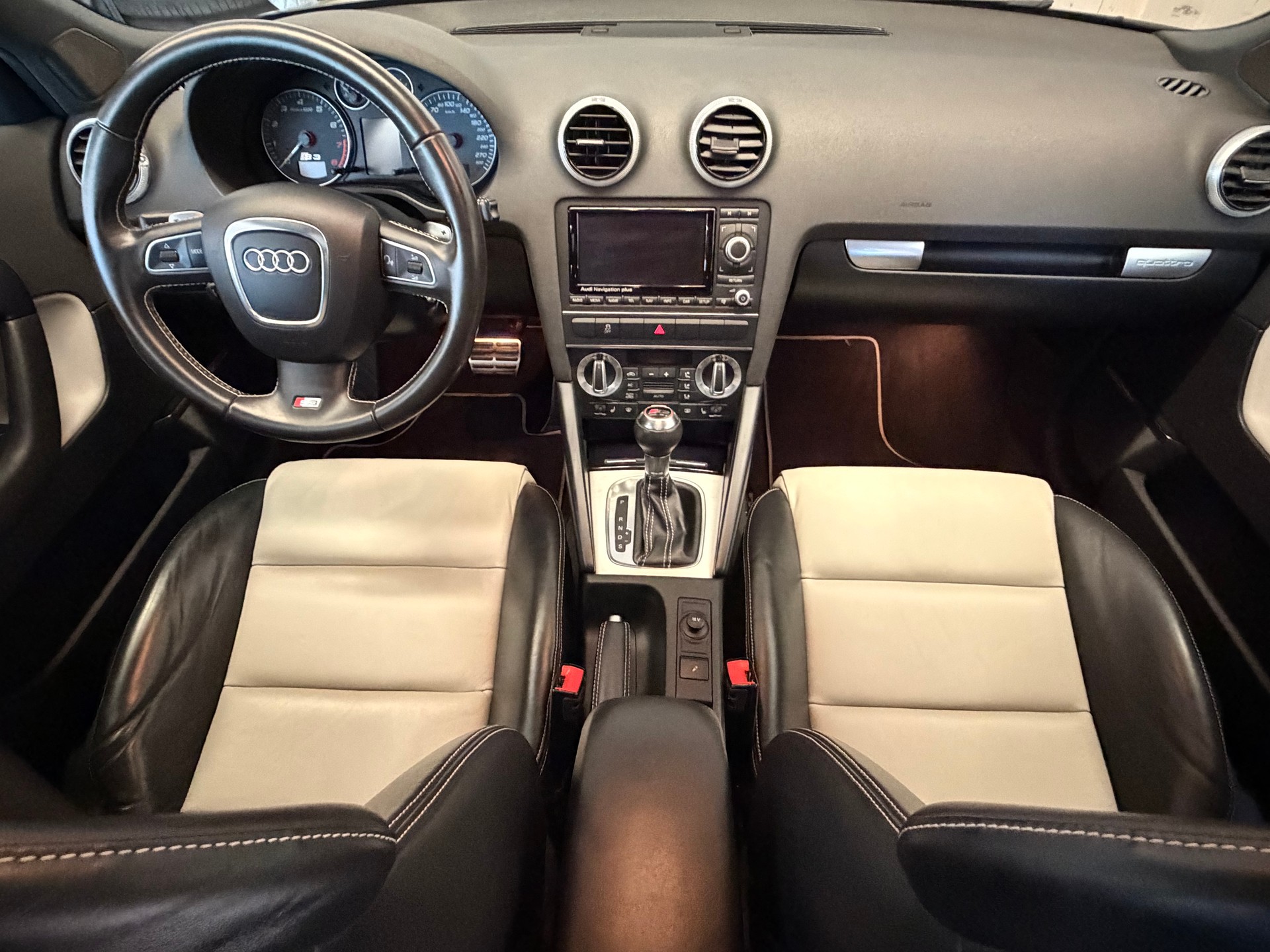 AUDI S3 Sportback 2.0 TFSI quattro S-tronic-image-8