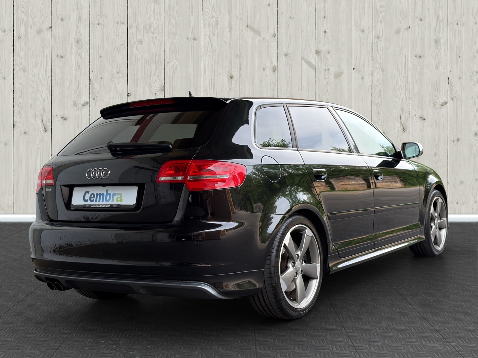 AUDI S3 Sportback 2.0 TFSI quattro S-tronic-image-6