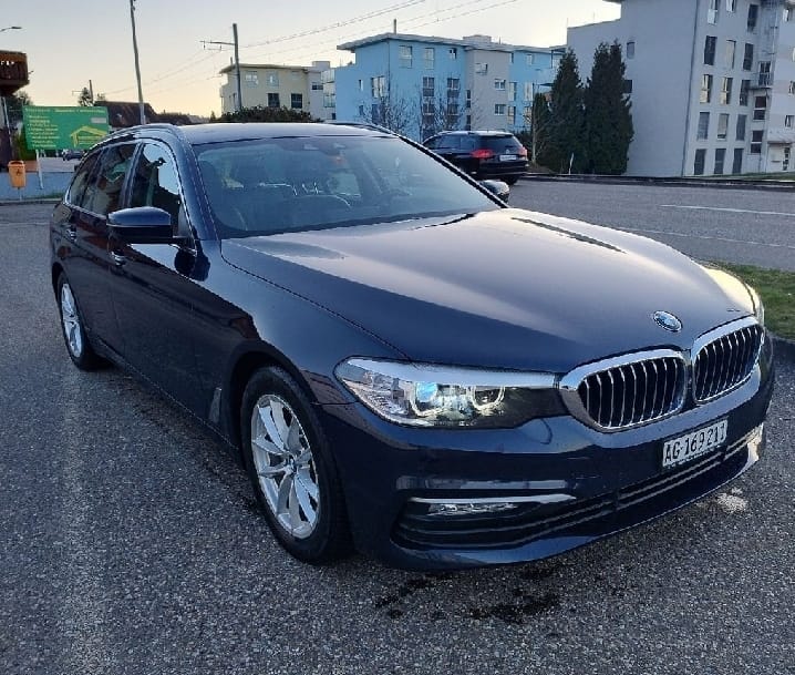 BMW 520d xDrive Touring Steptronic-image-0