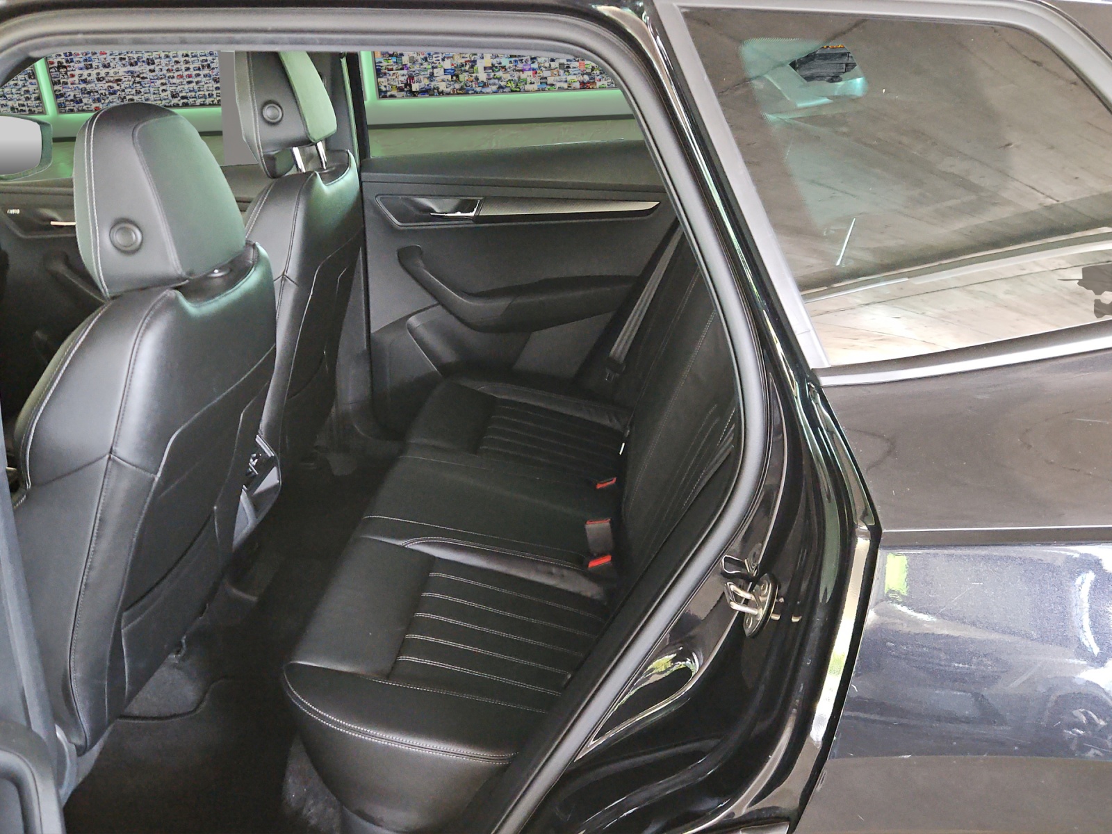 SKODA Karoq 2.0 TSI SportLine 4x4 DSG-image-10