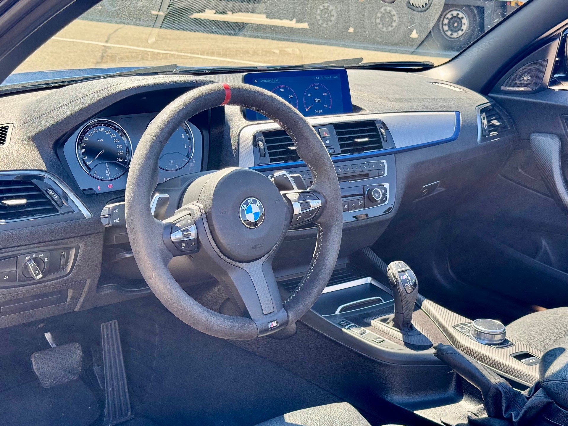 BMW M240i xDrive SAG-image-8