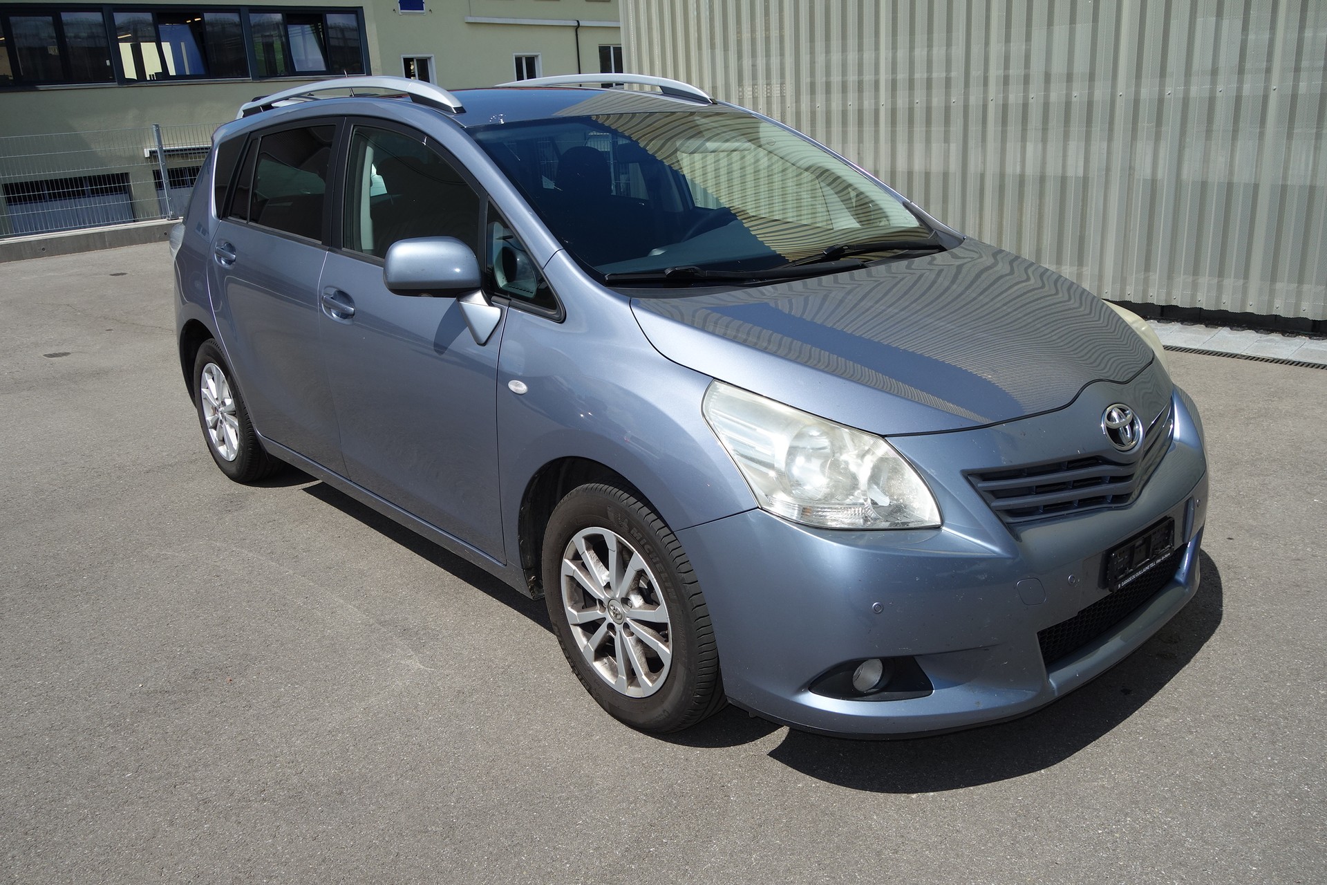 TOYOTA Verso 1.8 easy-image-1