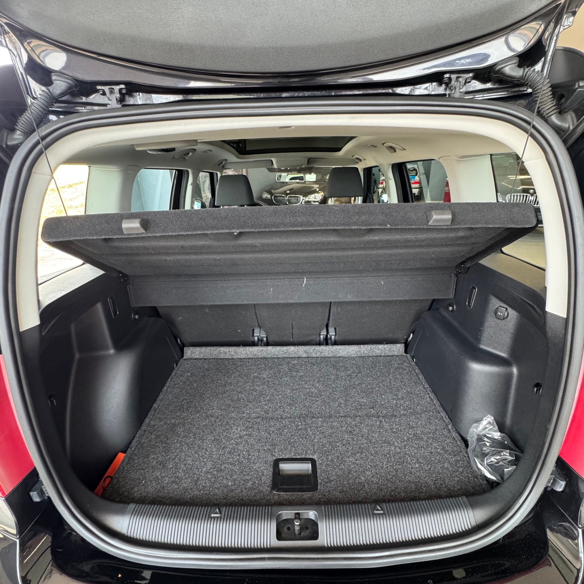 SKODA Yeti 1.8 TSI Elegance 4x4 DSG-image-18
