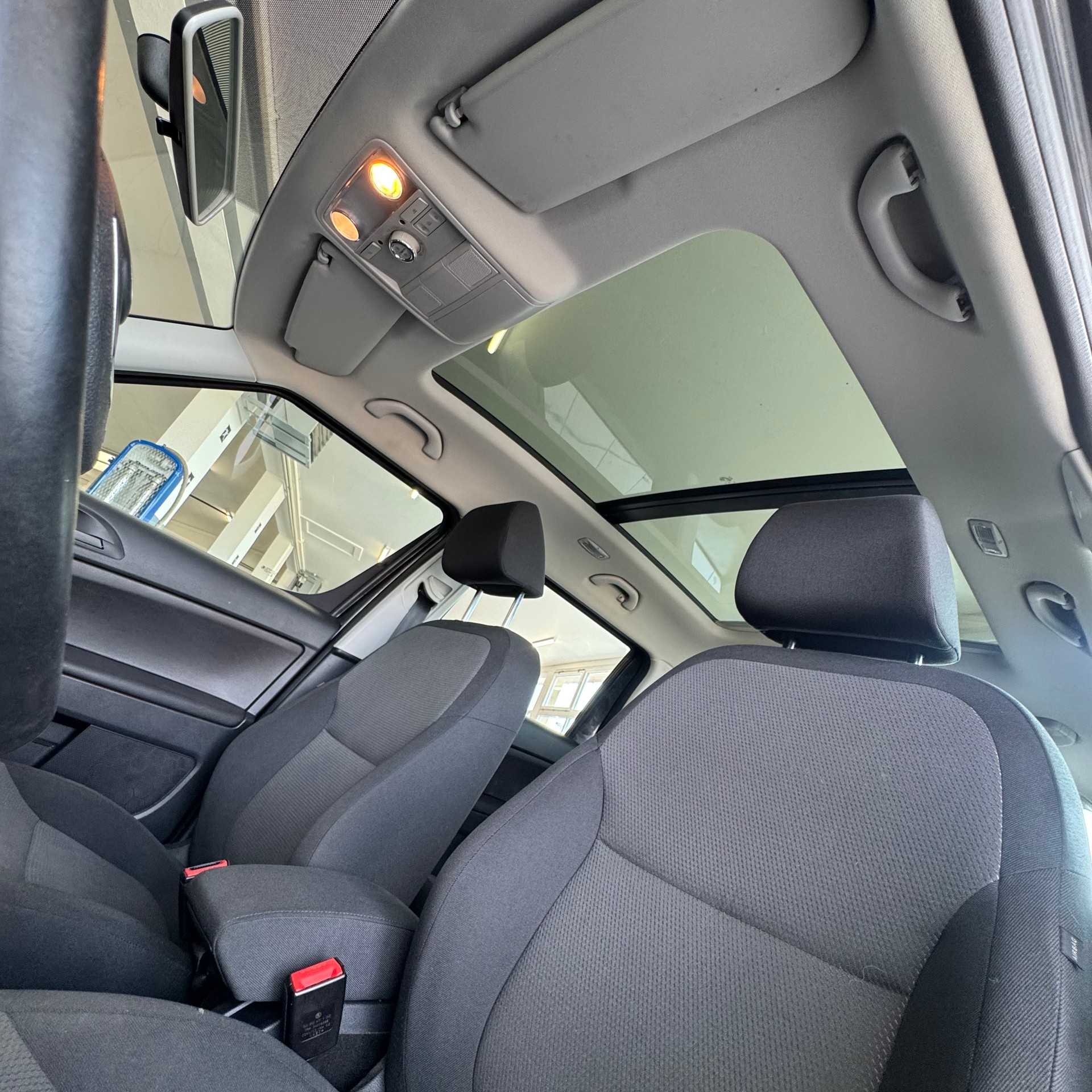 SKODA Yeti 1.8 TSI Elegance 4x4 DSG-image-7