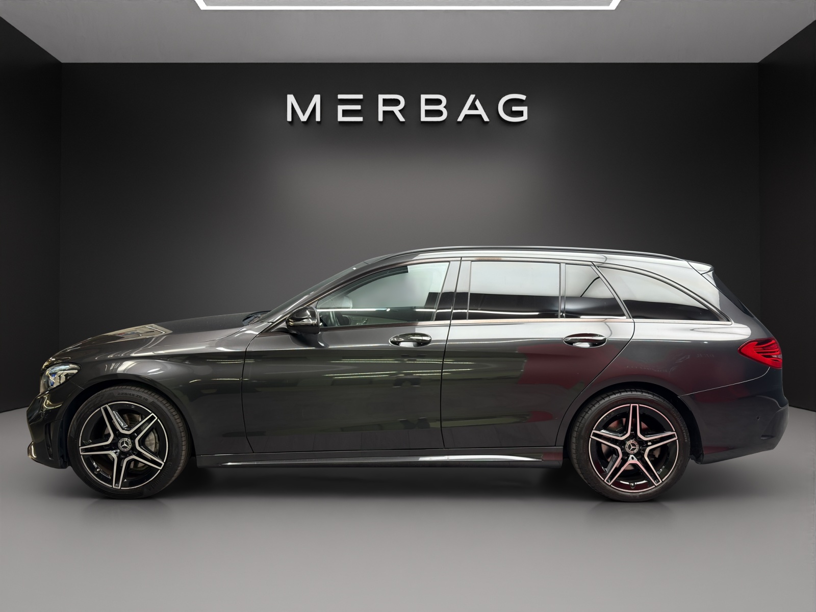 MERCEDES-BENZ C 220d SwissStar AMG L.4M-image-2