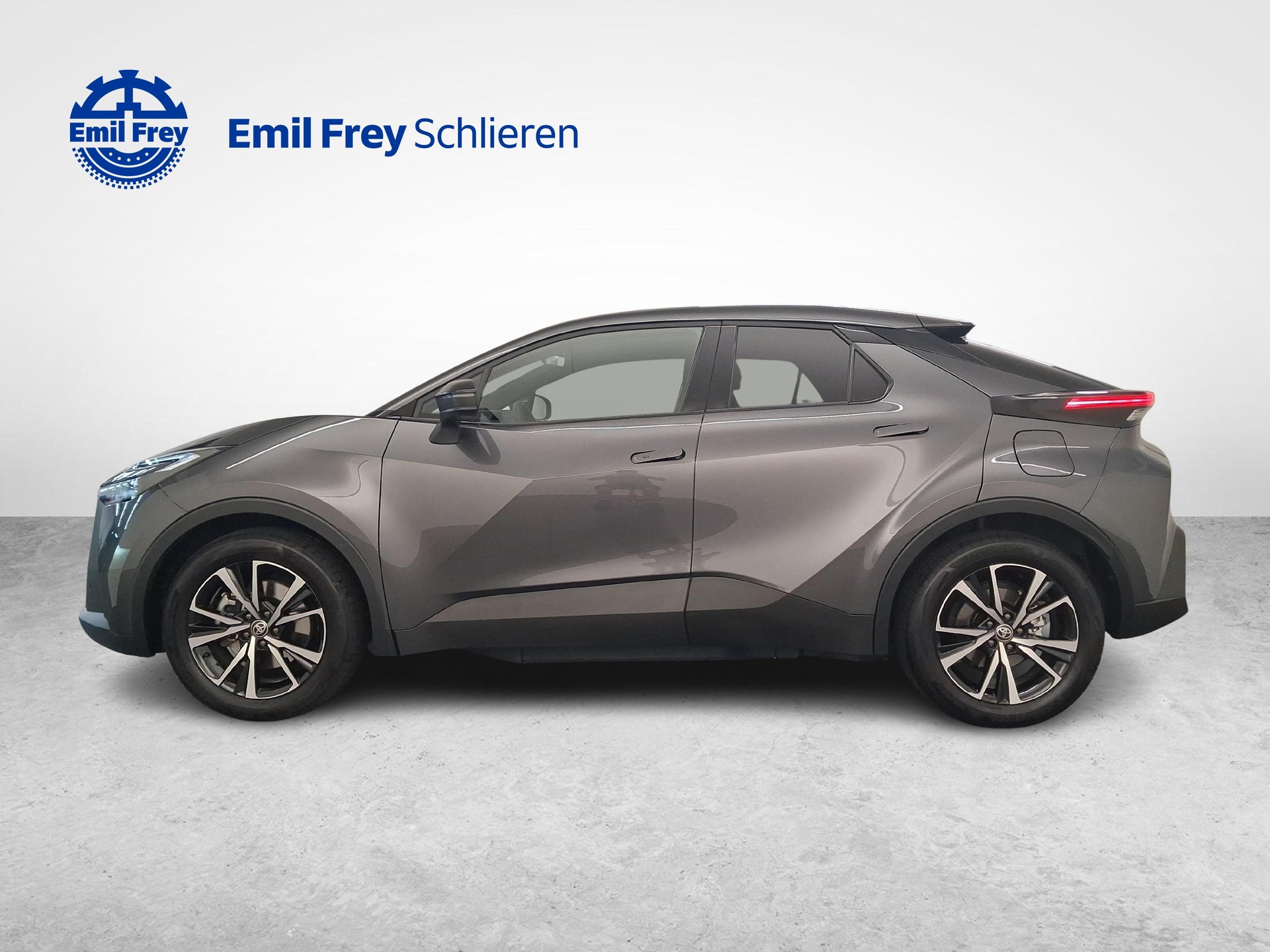 TOYOTA C-HR 2.0 PHEV Swiss Edition-image-1