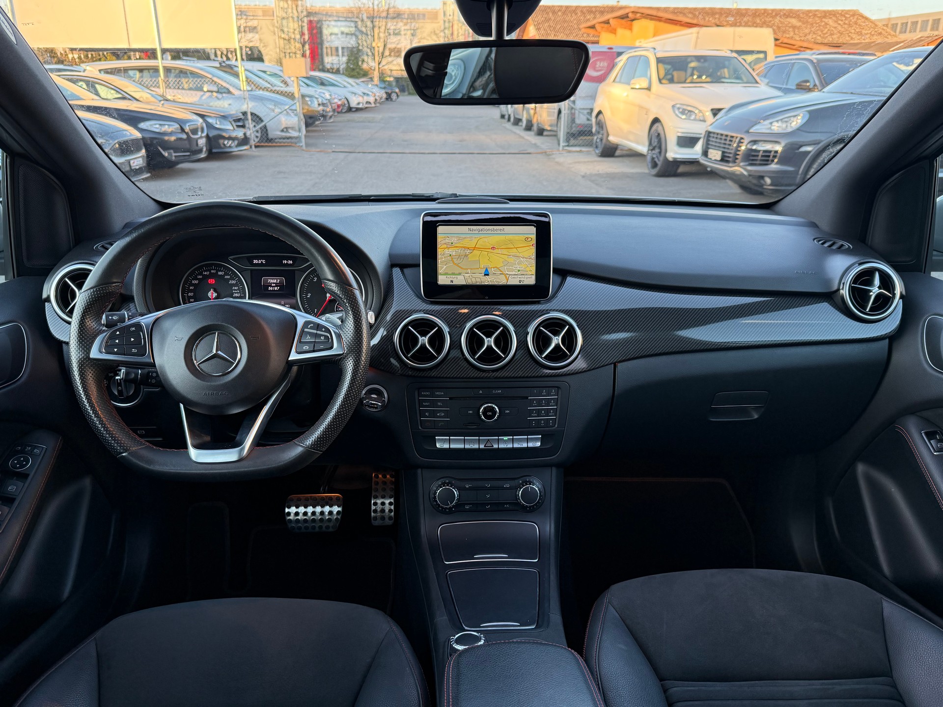 MERCEDES-BENZ B 220 CDI Swiss Star Edition AMG Line 4Matic / Frisch ab MFK / Rückfahrkamera / Panoramadach-image-8