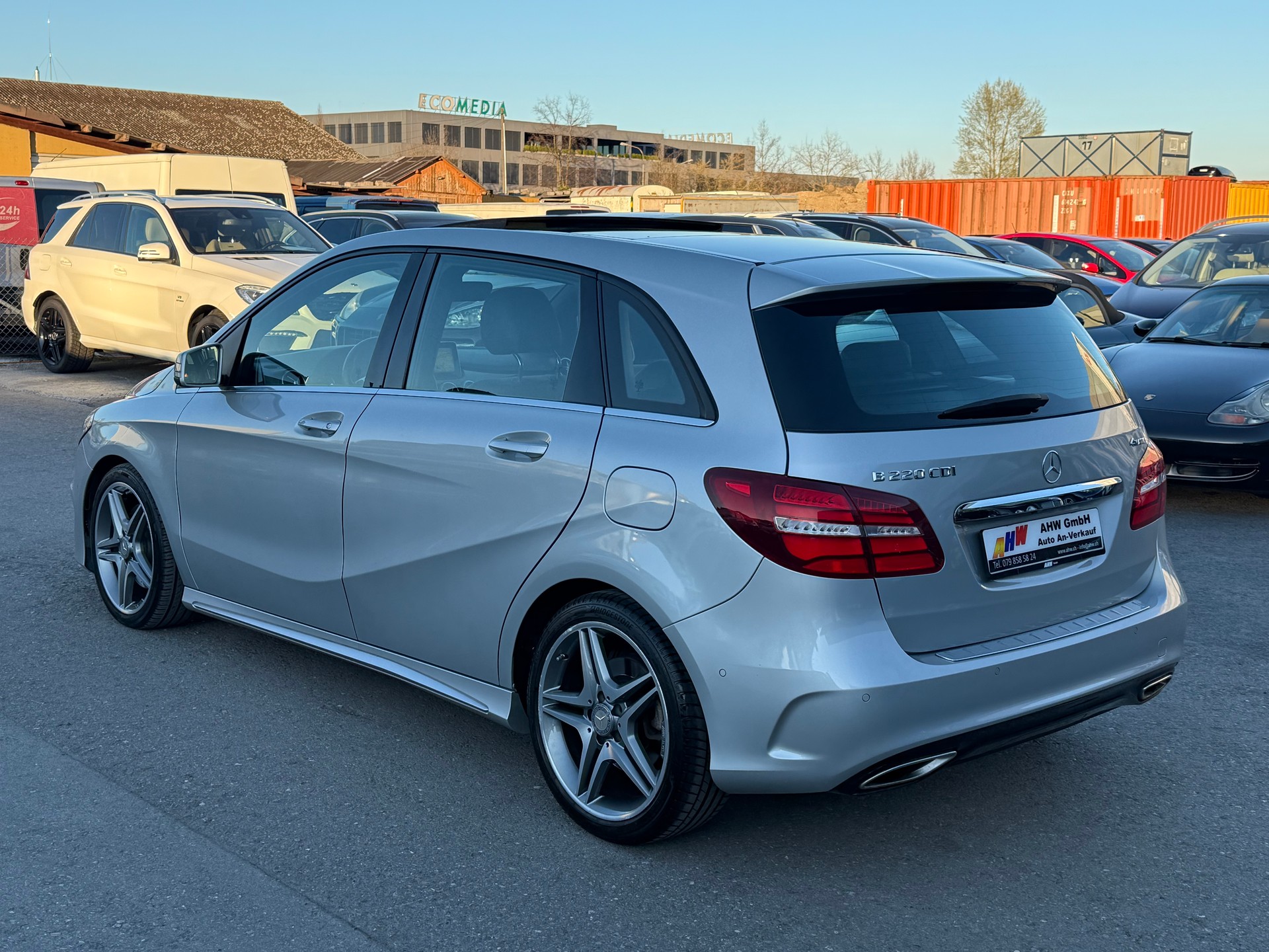 MERCEDES-BENZ B 220 CDI Swiss Star Edition AMG Line 4Matic / Frisch ab MFK / Rückfahrkamera / Panoramadach-image-5