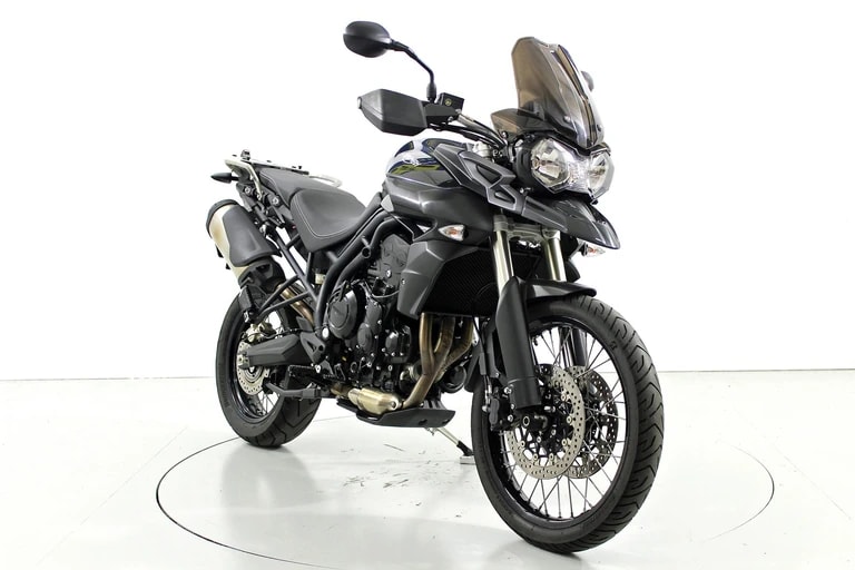 TRIUMPH Tiger 800 XC ABS-showroom-element-1