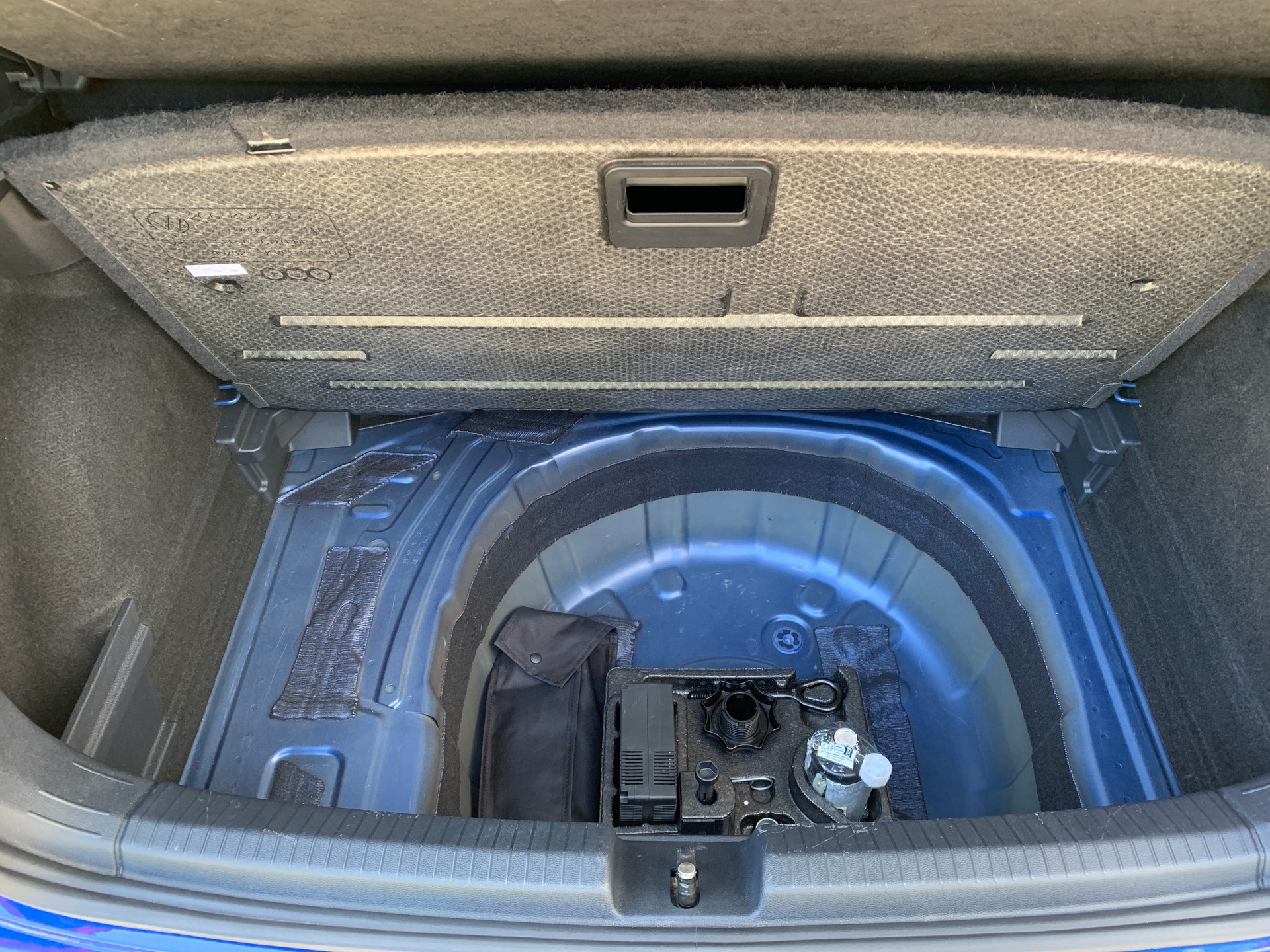 VW Polo 1.0 TSI R-Line DSG-image-17