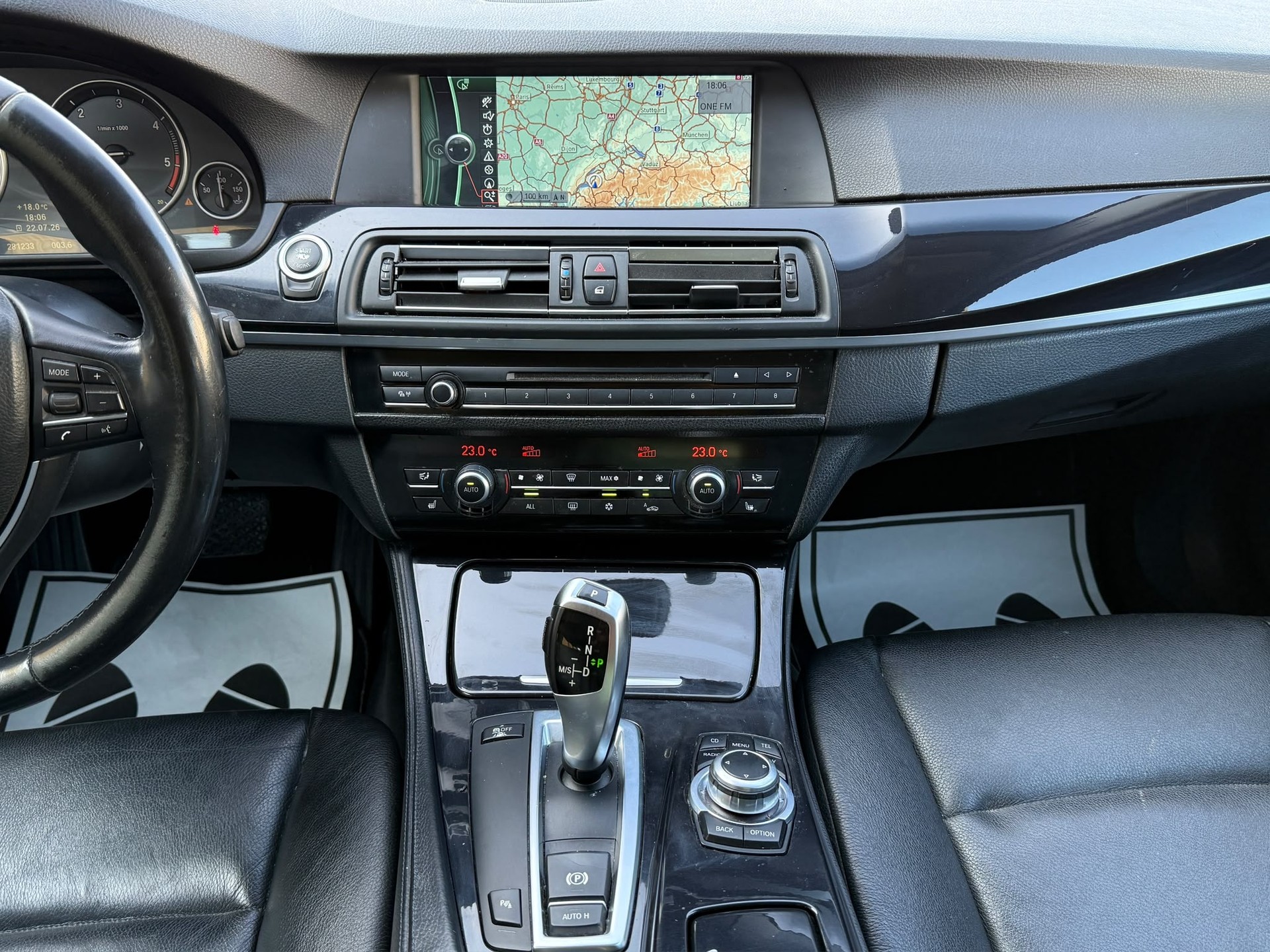 BMW 525d Touring Steptronic-image-10