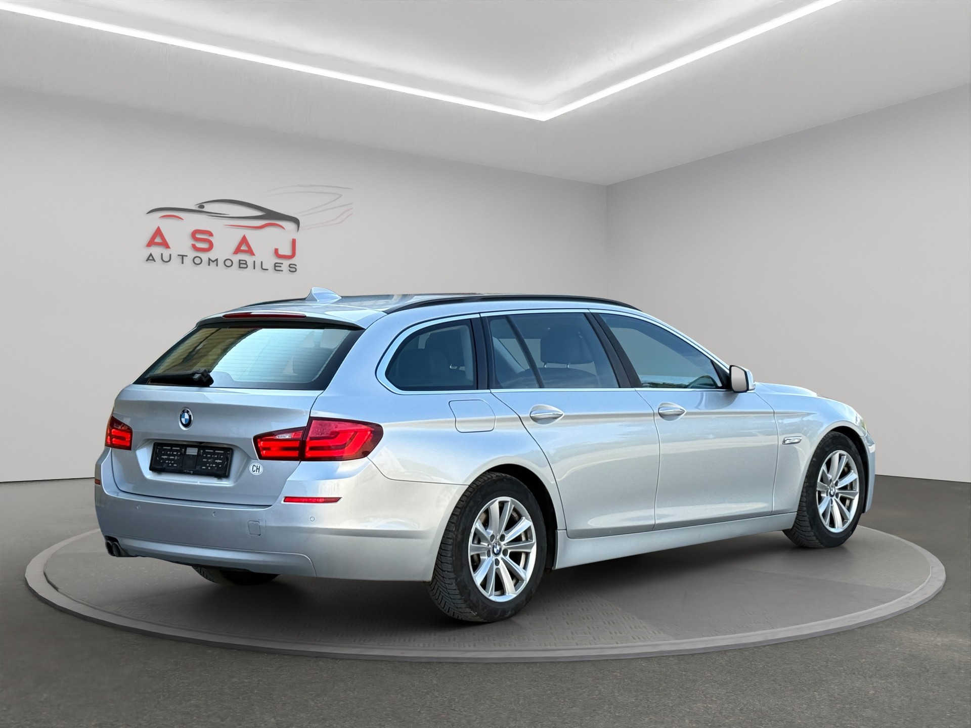 BMW 525d Touring Steptronic-image-6