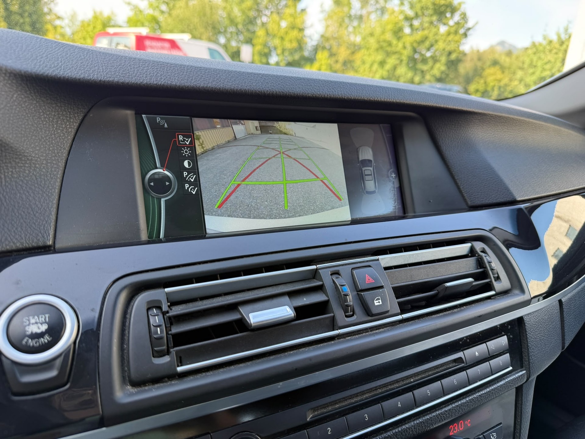 BMW 525d Touring Steptronic-image-11