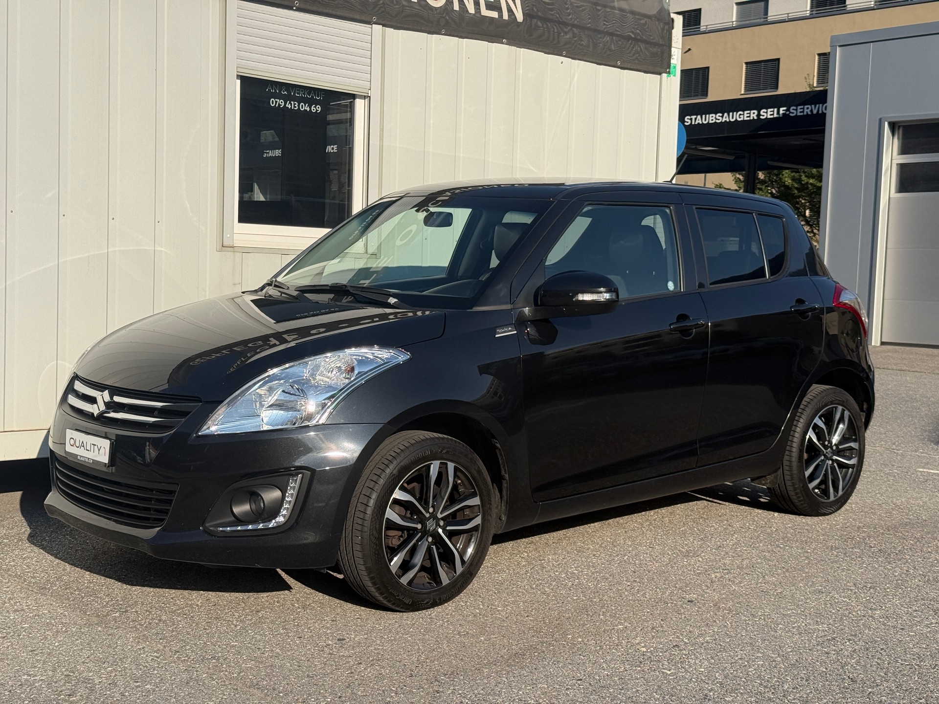 SUZUKI Swift 1.2i 16V PizSulai 4x4 *KLIMA* AHK* MFK FRISCH-image-8