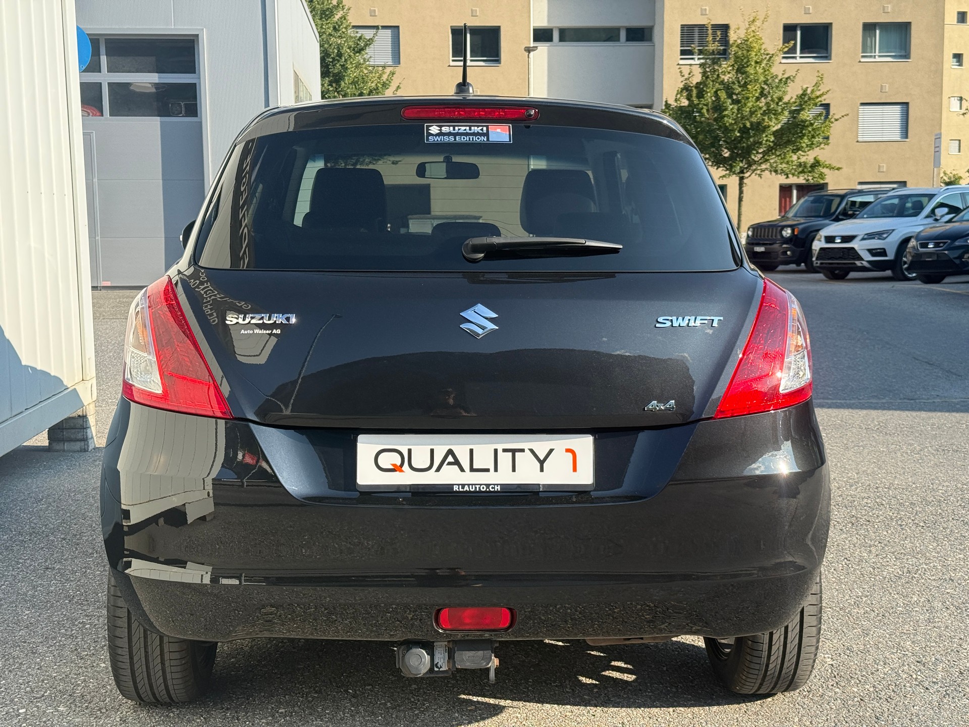 SUZUKI Swift 1.2i 16V PizSulai 4x4 *KLIMA* AHK* MFK FRISCH-image-4