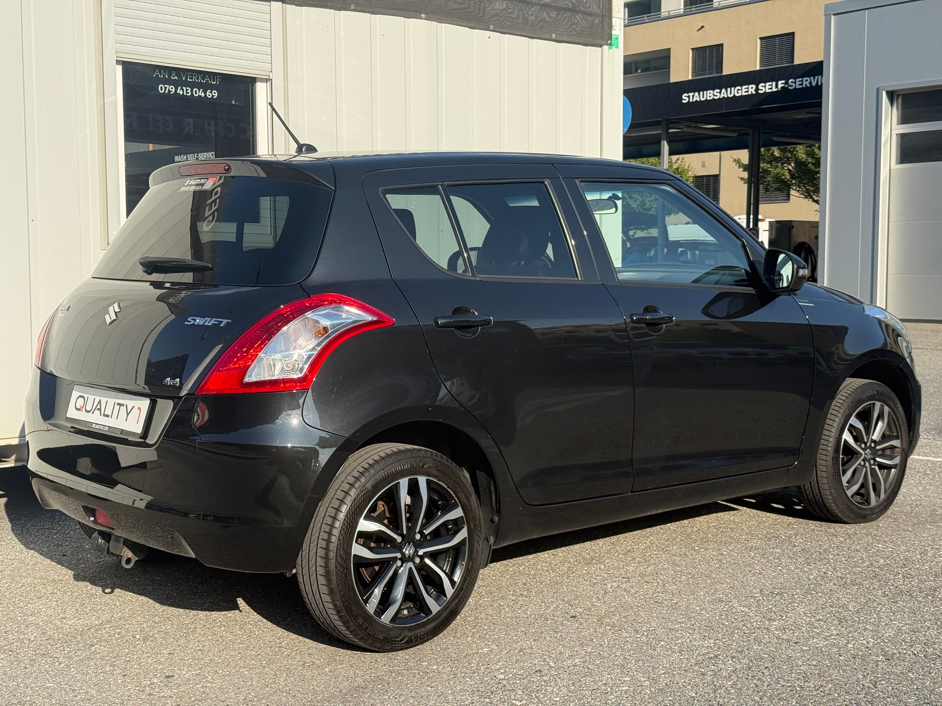 SUZUKI Swift 1.2i 16V PizSulai 4x4 *KLIMA* AHK* MFK FRISCH-showroom-element-3