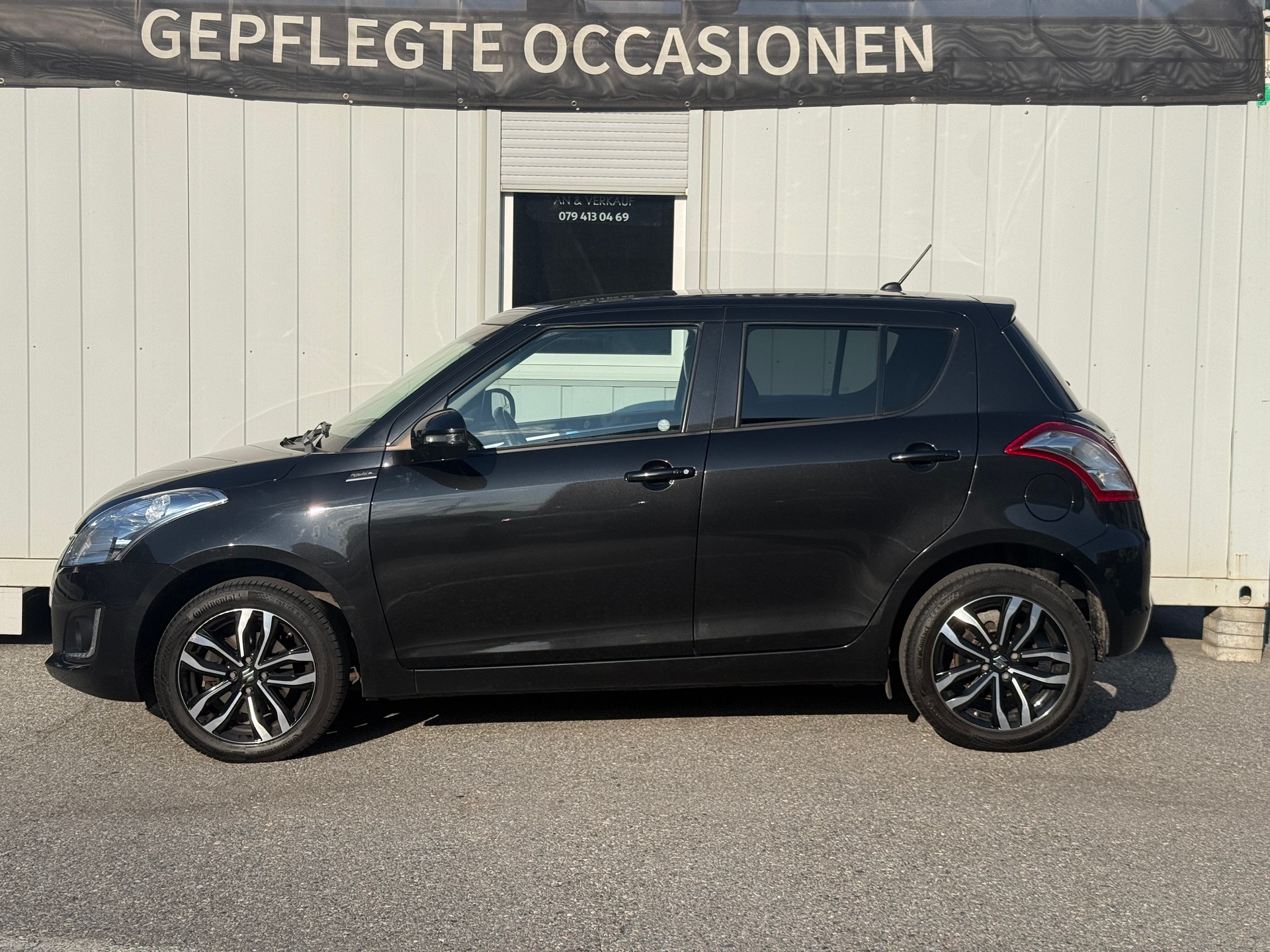 SUZUKI Swift 1.2i 16V PizSulai 4x4 *KLIMA* AHK* MFK FRISCH-image-7