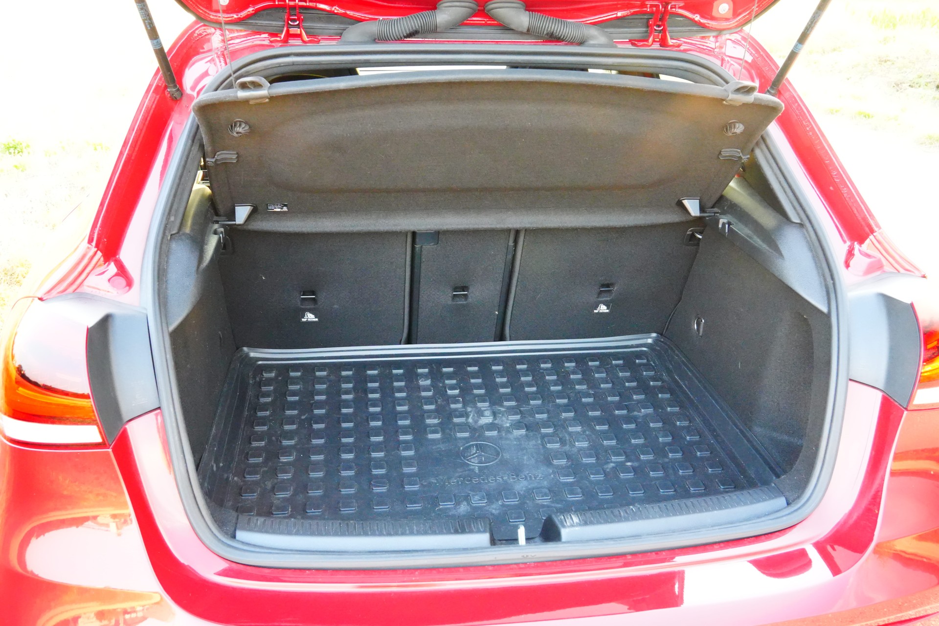 MERCEDES-BENZ A 35 AMG 4matic-image-9