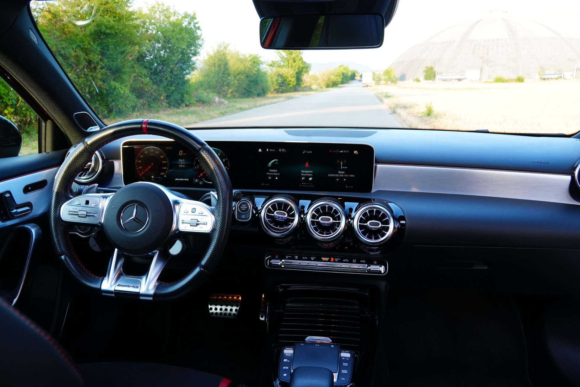 MERCEDES-BENZ A 35 AMG 4matic-image-5
