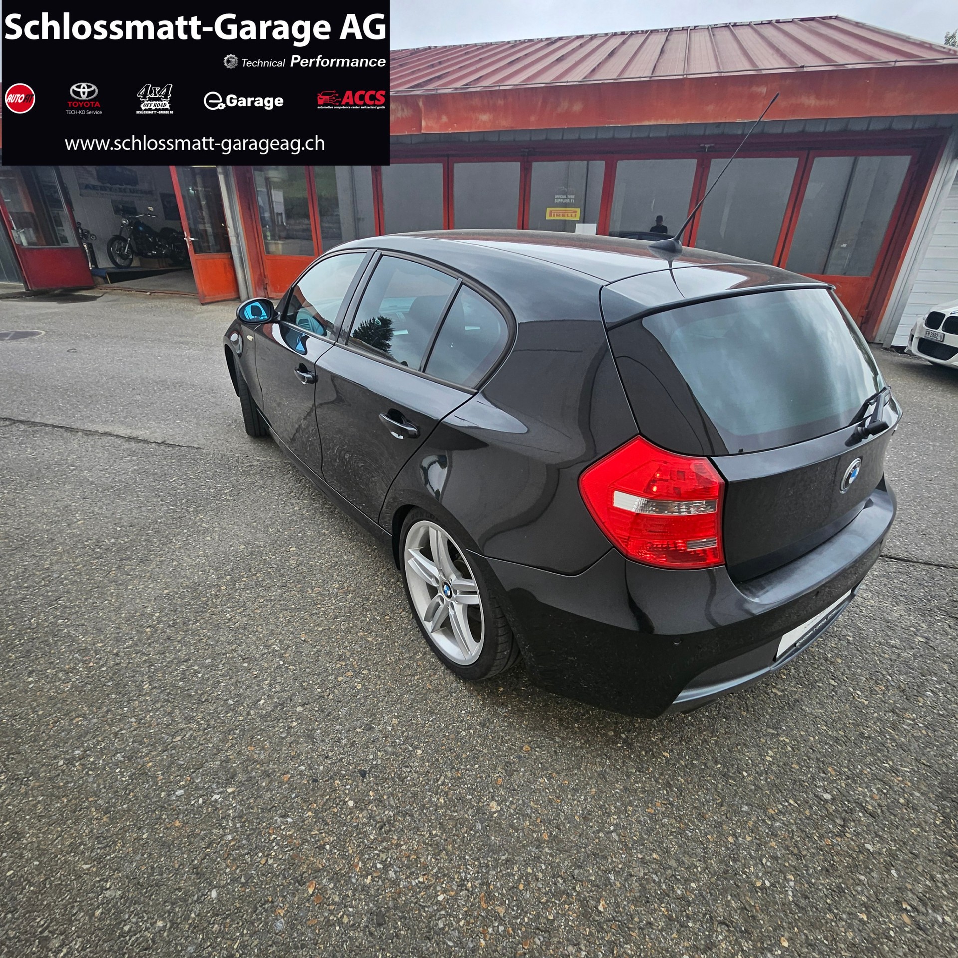 BMW 120i-image-8