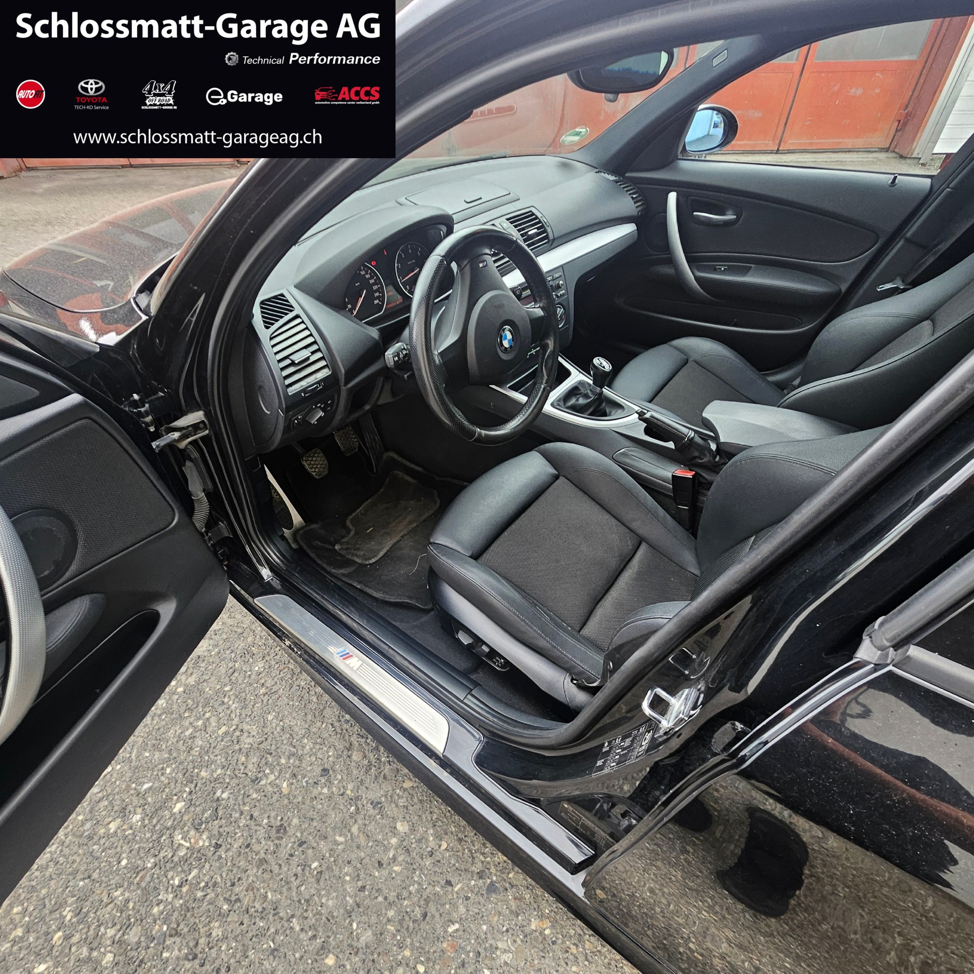 BMW 120i-image-9
