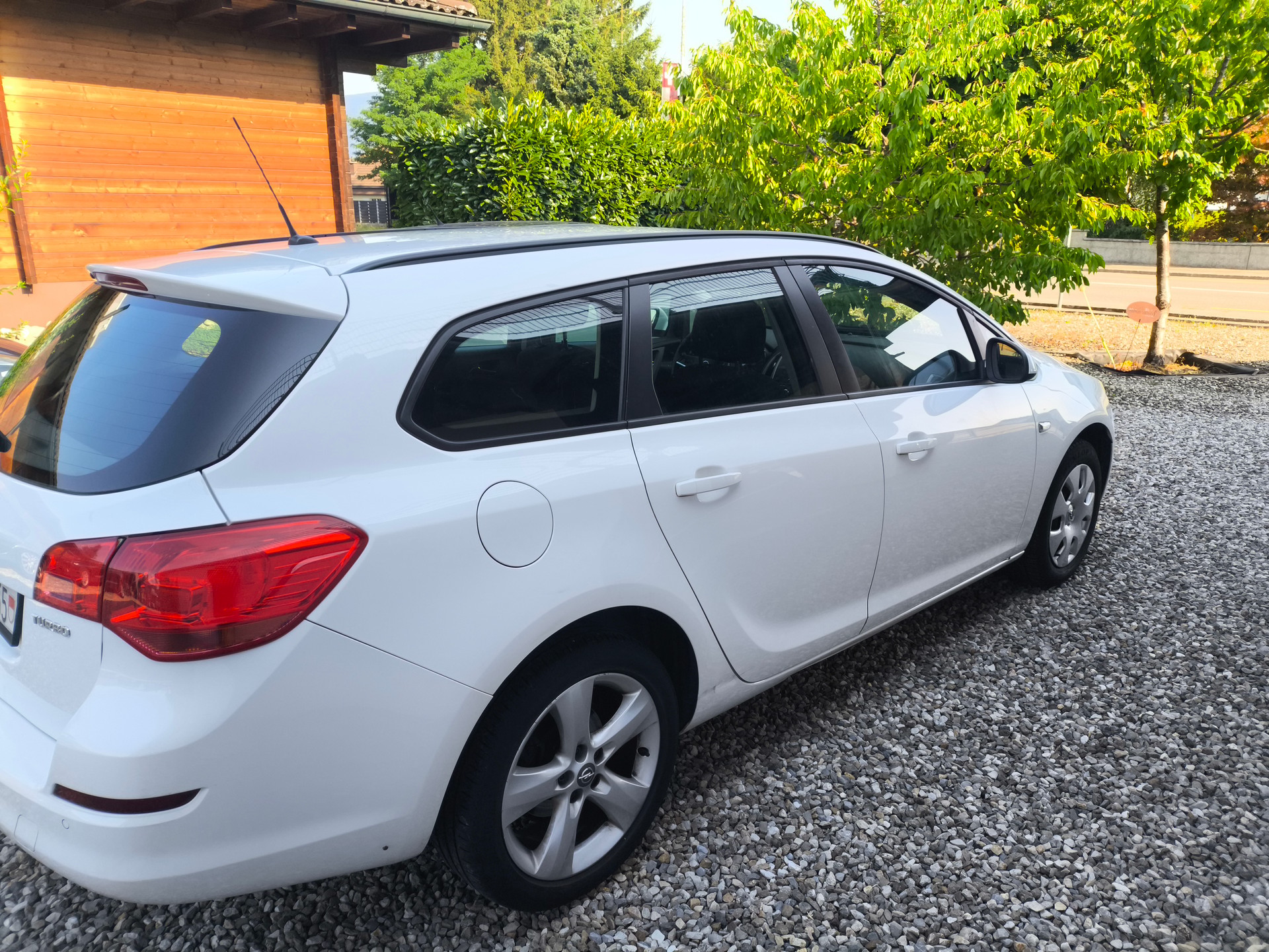 OPEL Astra ST 1.4i 16V Turbo Anniversary Ed. Aut.-image-3