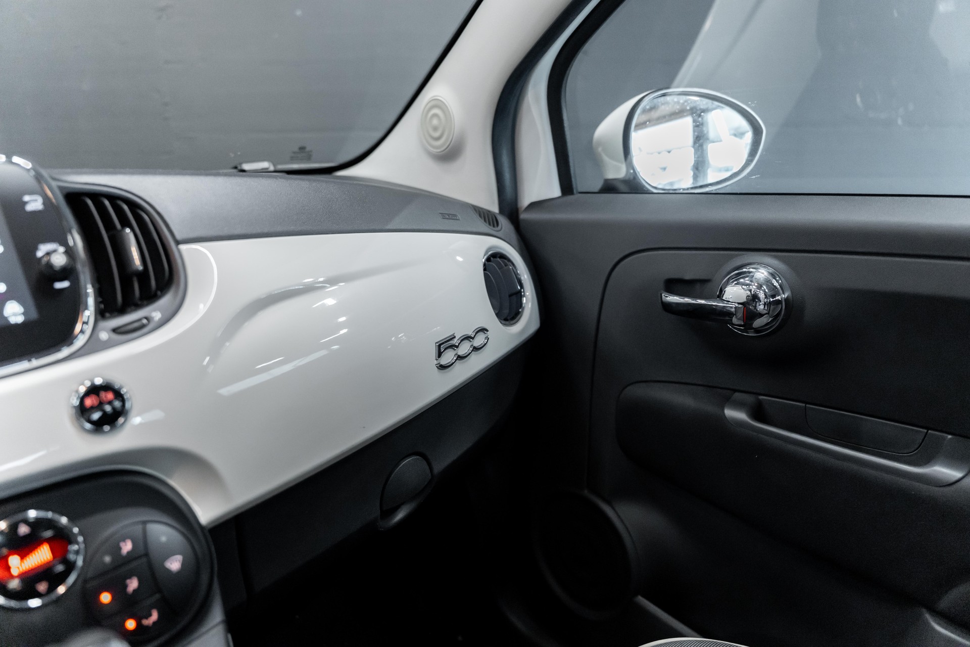 FIAT 500 1.2 Lounge Dualogic / CH Auto / Sehr gepflegt / Multifunktion-Display / Einparkhilfe hinten / Style Paket-image-15
