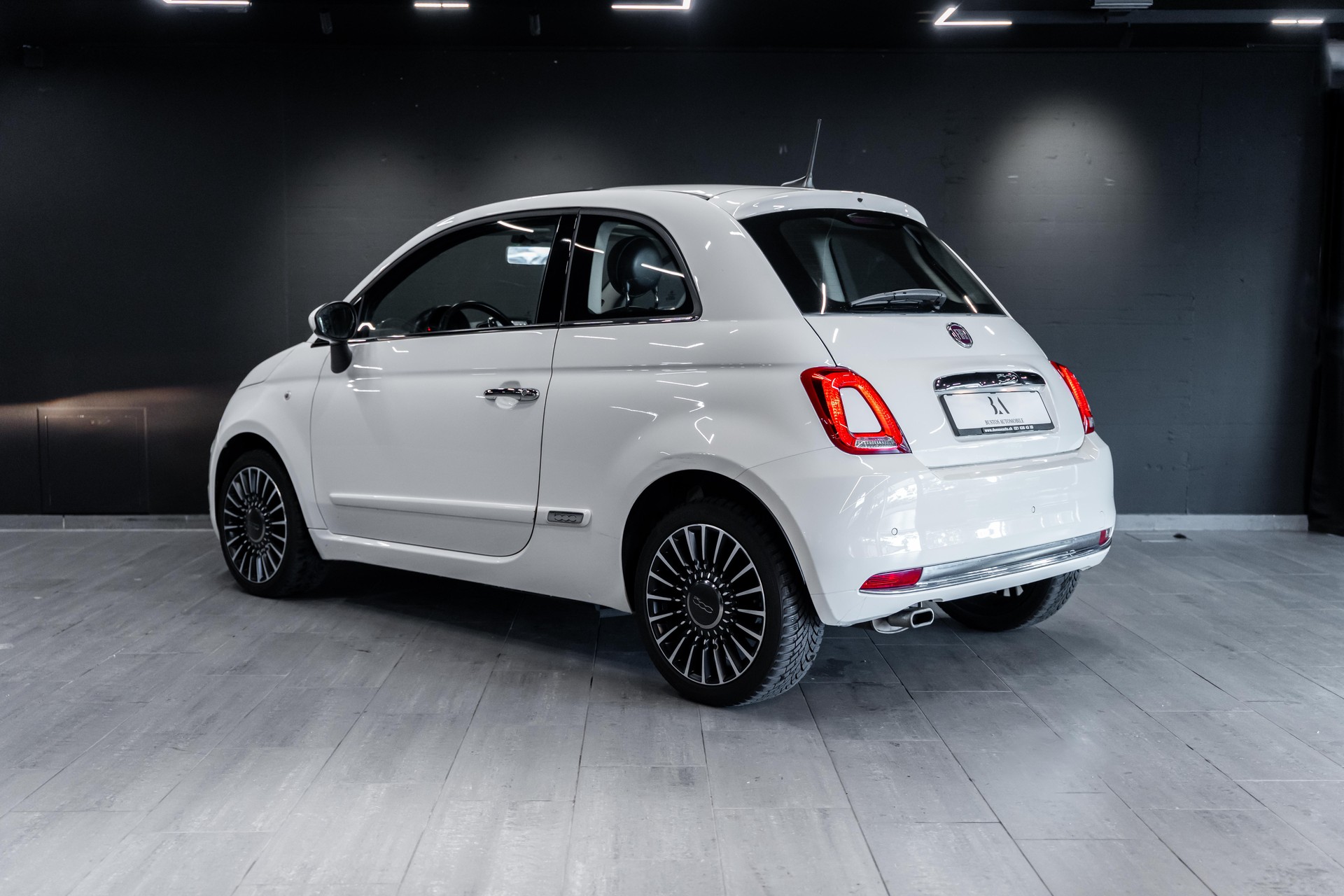 FIAT 500 1.2 Lounge Dualogic / CH Auto / Sehr gepflegt / Multifunktion-Display / Einparkhilfe hinten / Style Paket-image-6