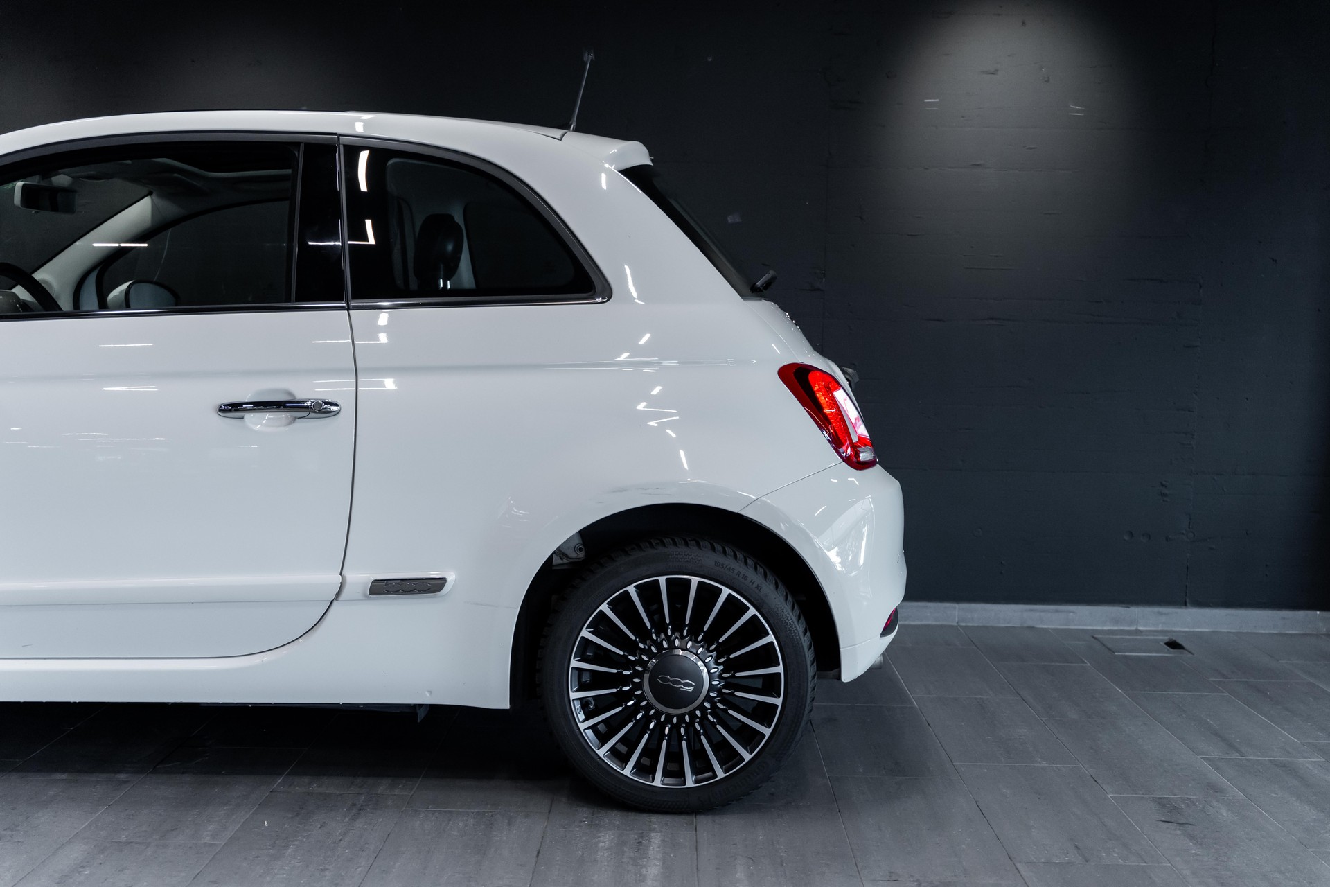 FIAT 500 1.2 Lounge Dualogic / CH Auto / Sehr gepflegt / Multifunktion-Display / Einparkhilfe hinten / Style Paket-image-5
