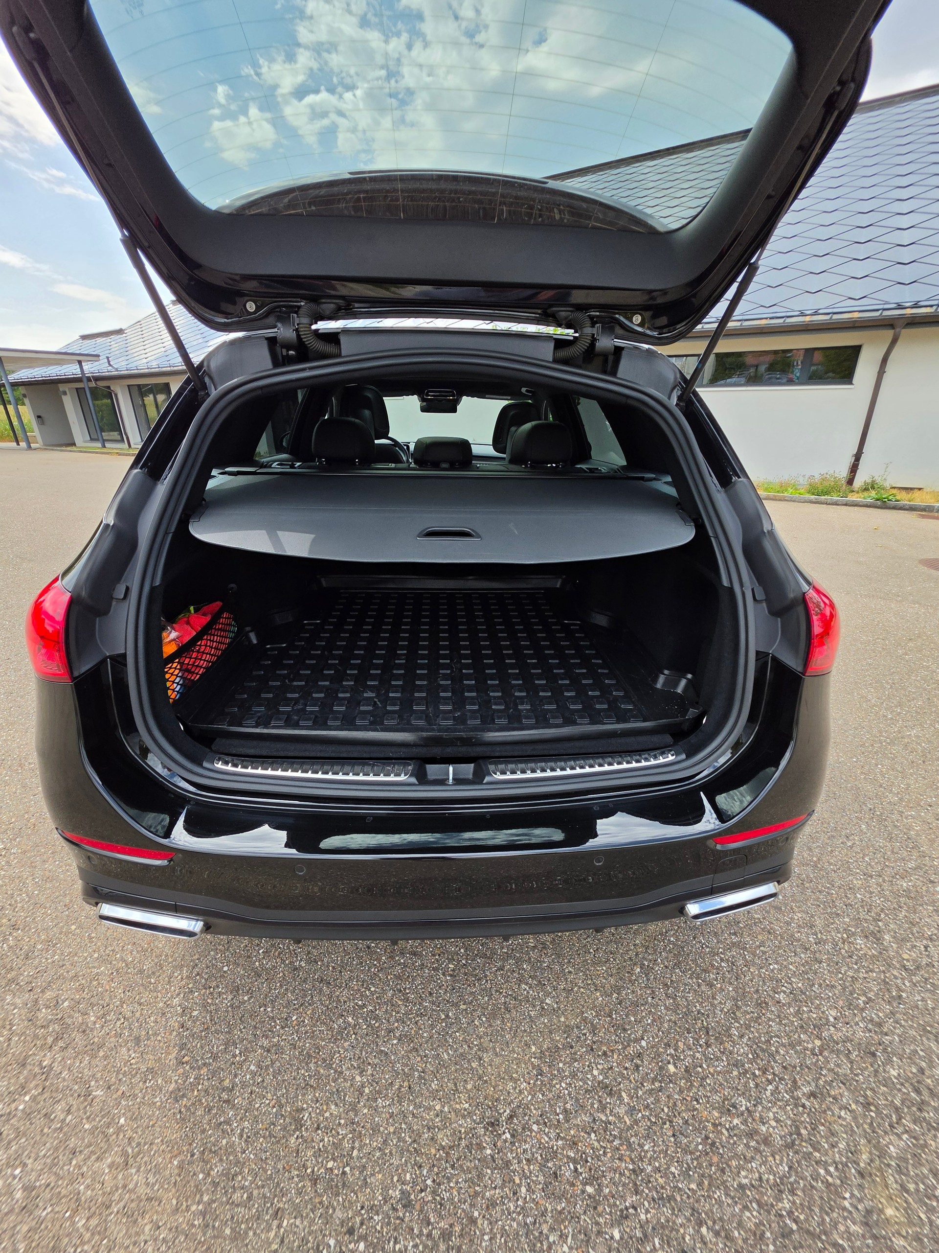 MERCEDES-BENZ C 220 d AMG Line 4matic-image-10