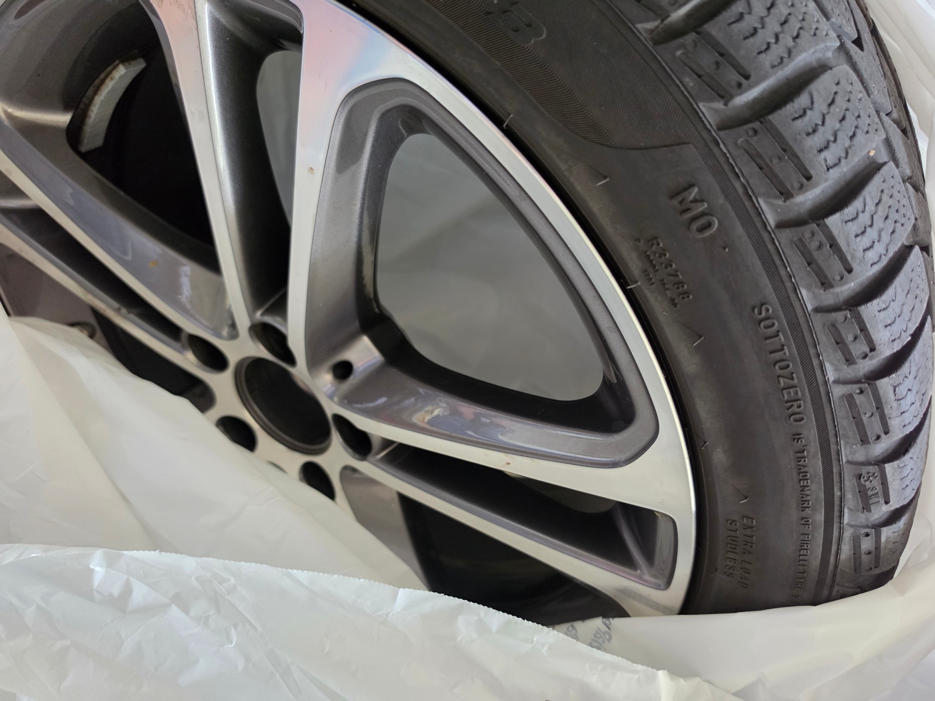 MERCEDES-BENZ C 220 d AMG Line 4matic-image-13